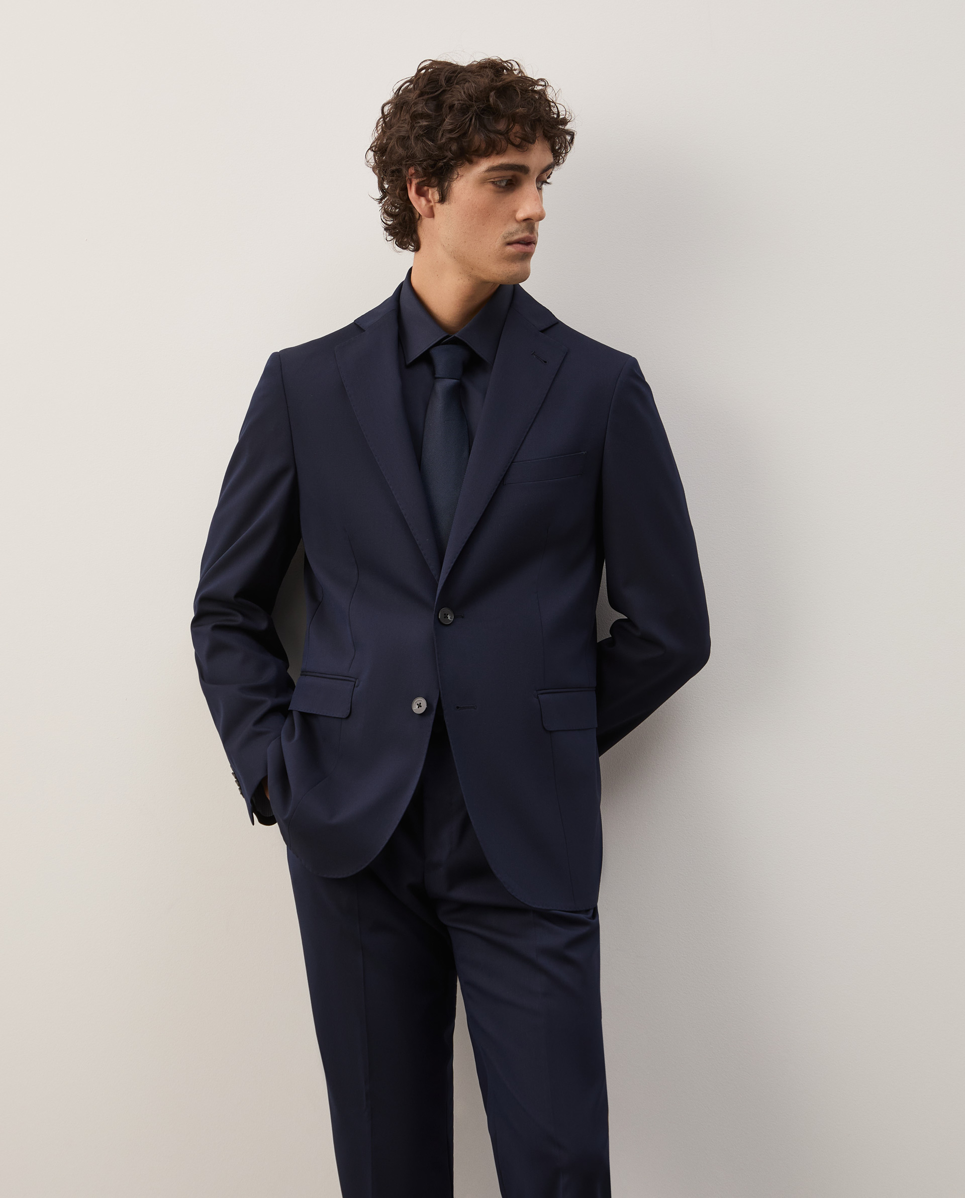Regular fit suit