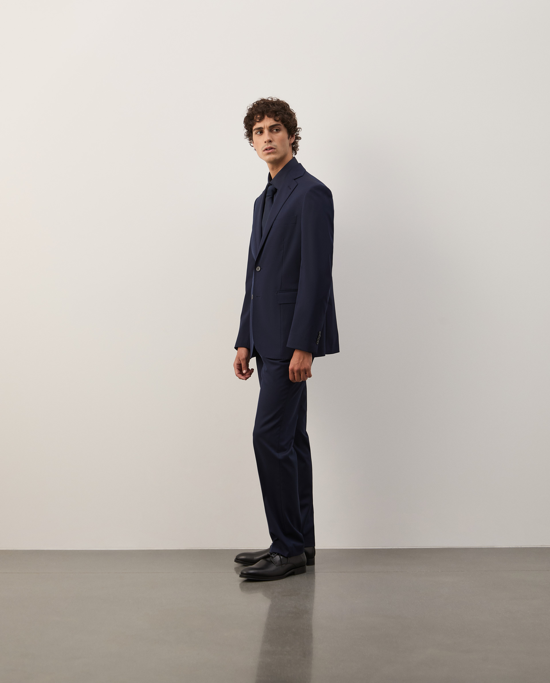 Regular fit suit