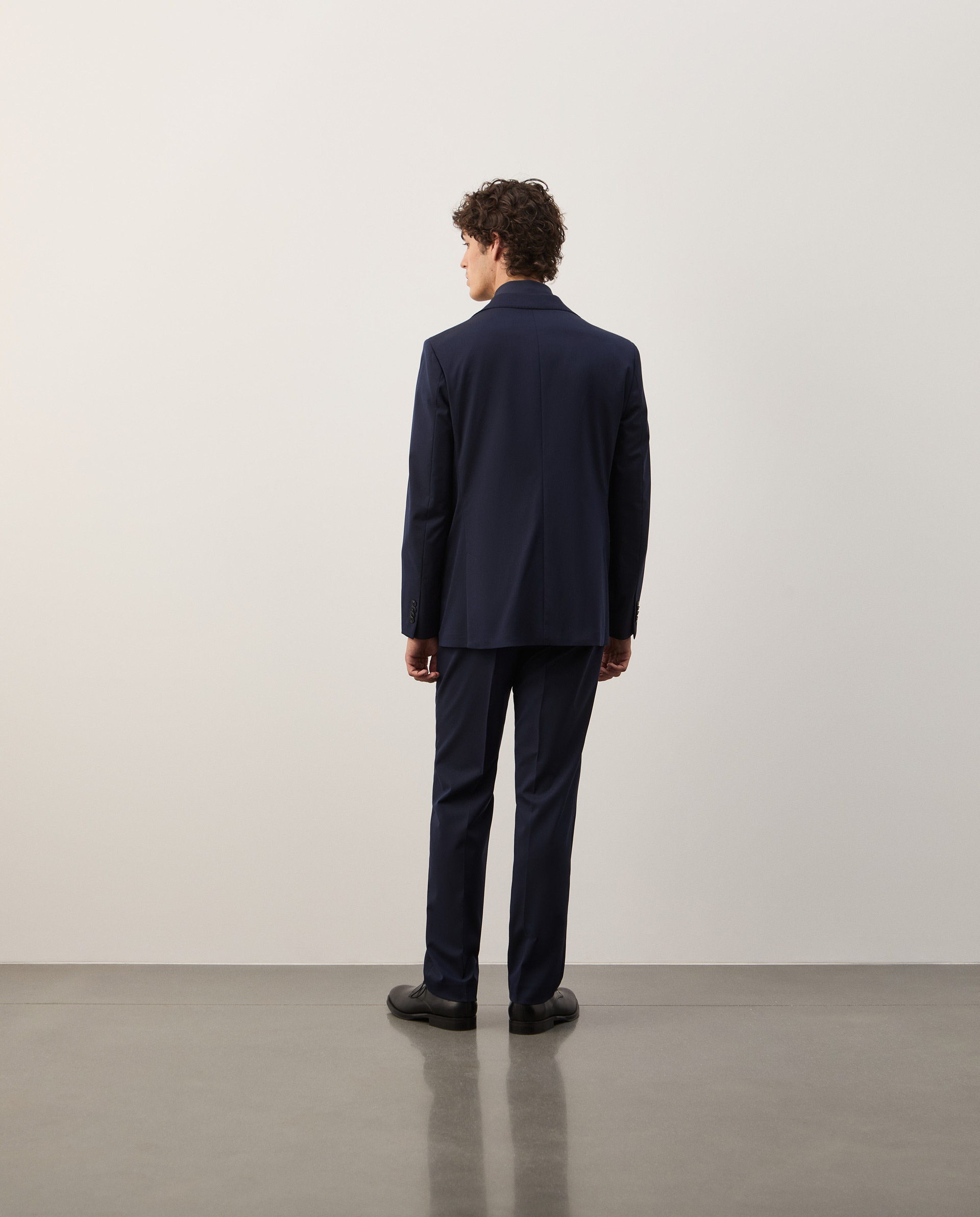 Regular fit suit