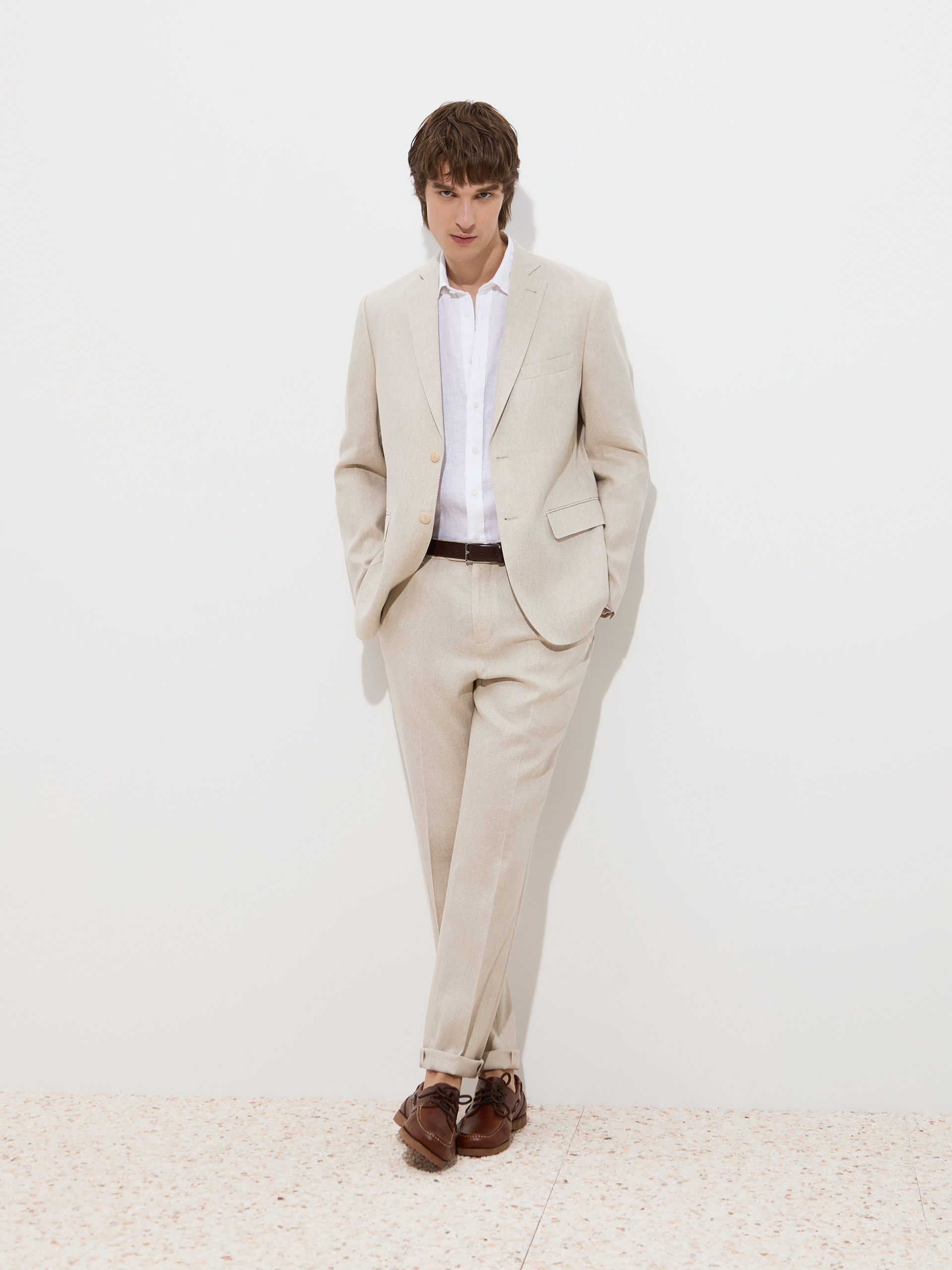 Slim fit trousers in linen and cotton