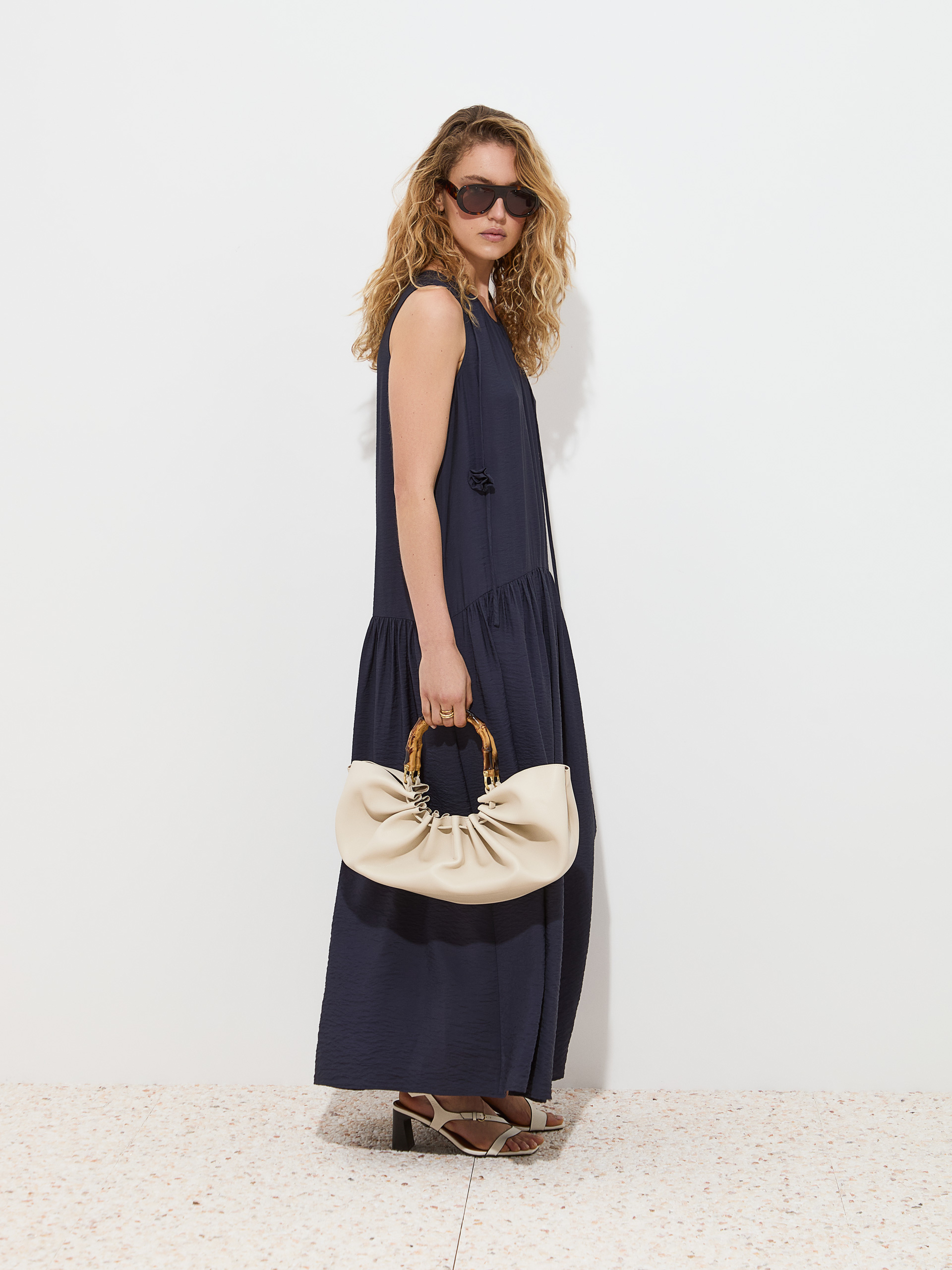 Vestido sin mangas