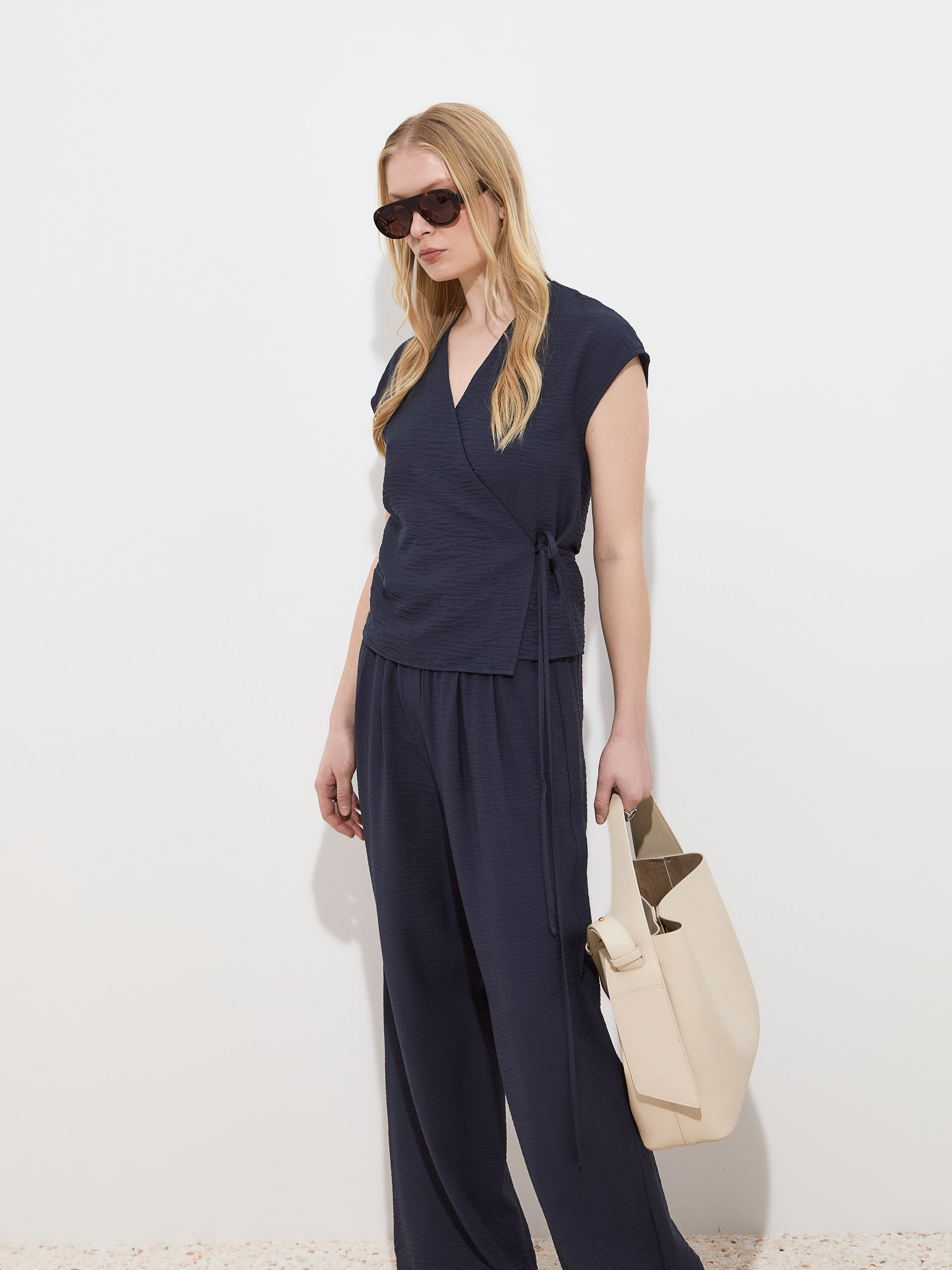 Short-sleeved tunic