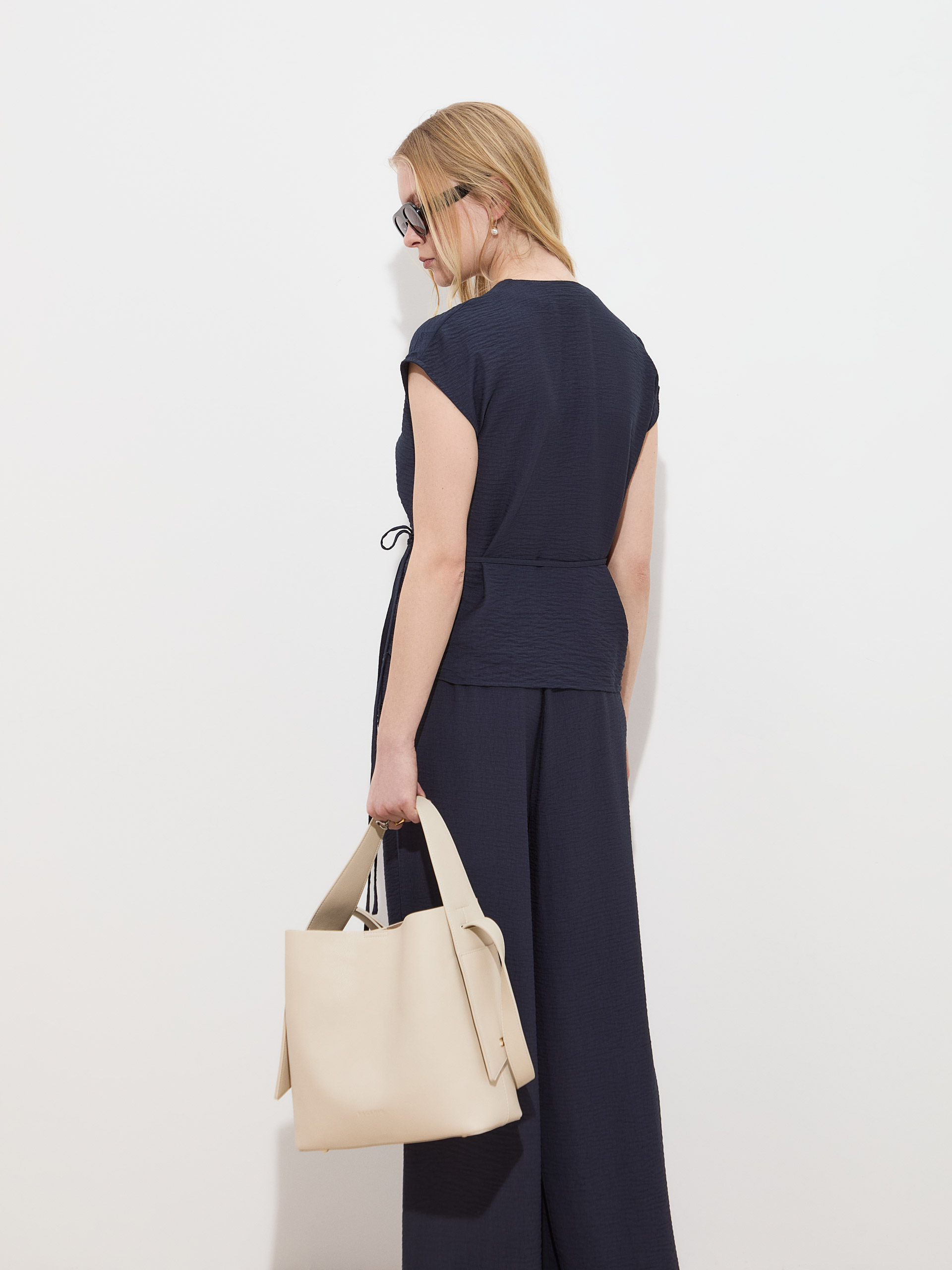 Short-sleeved tunic