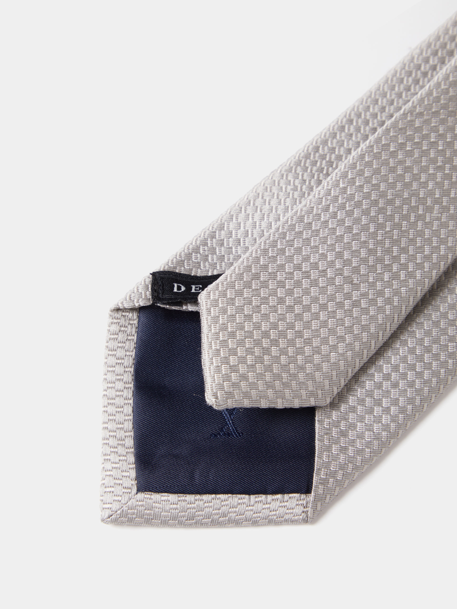 Silk and cotton tie