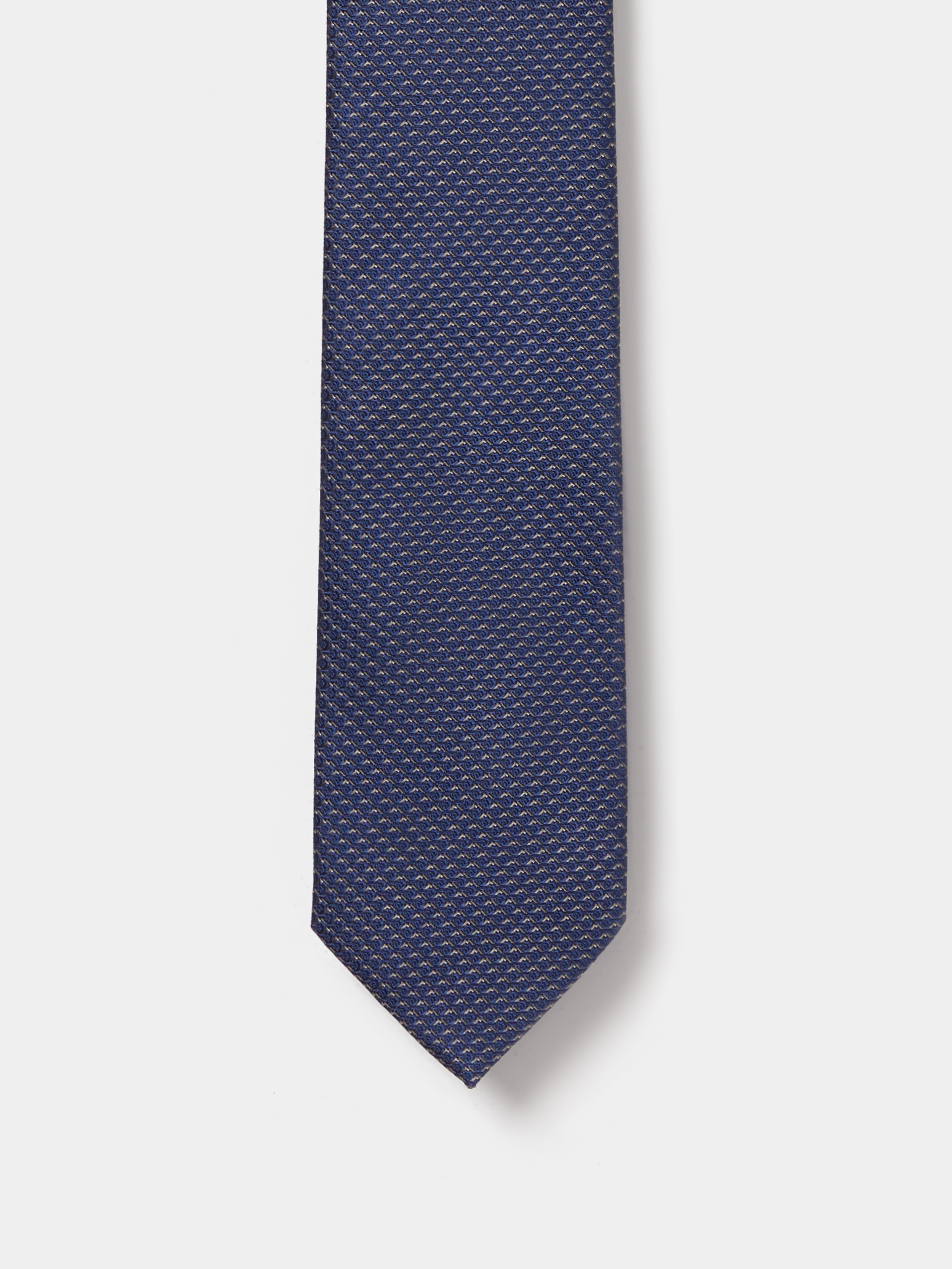 Silk tie