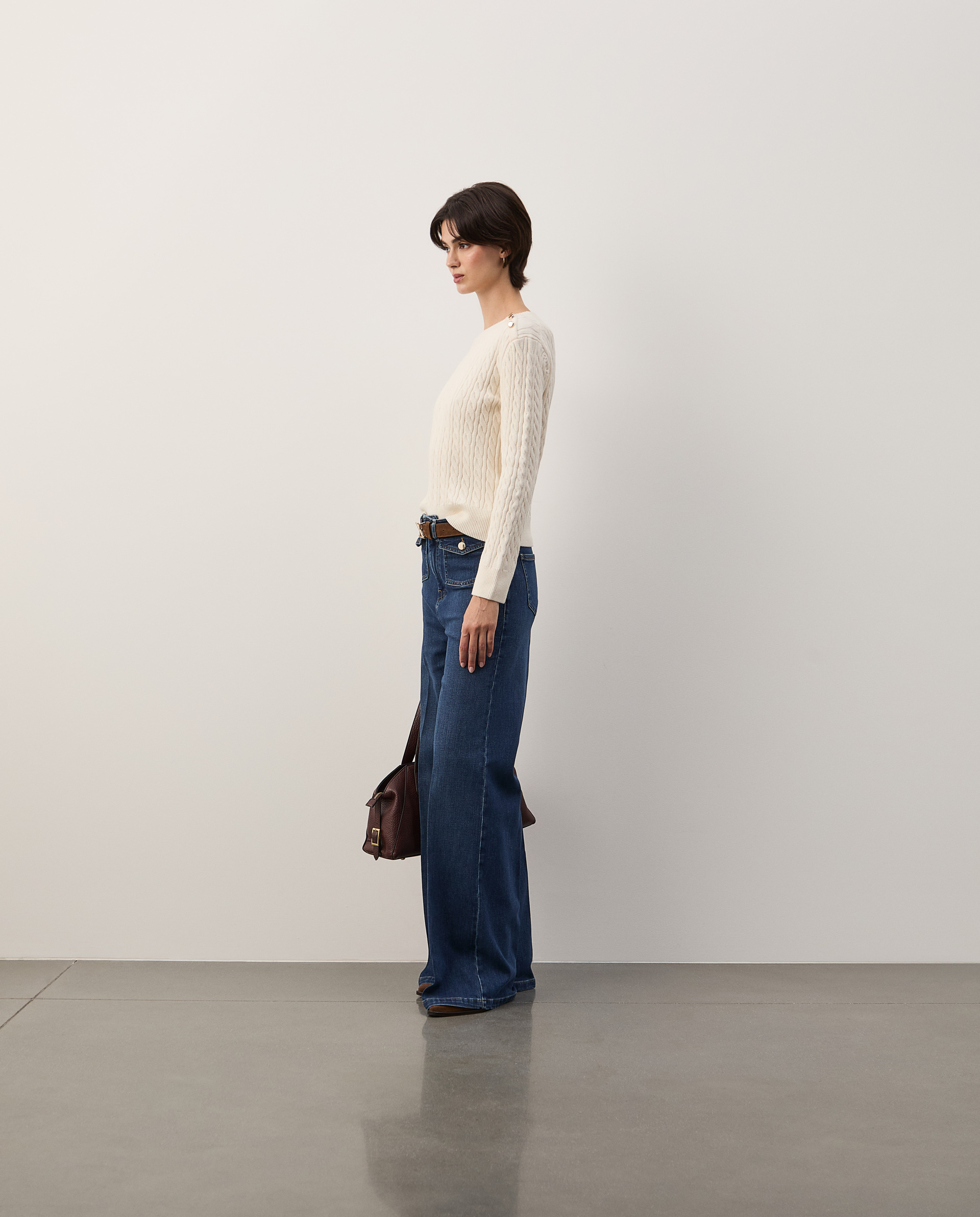 Straight-leg jeans