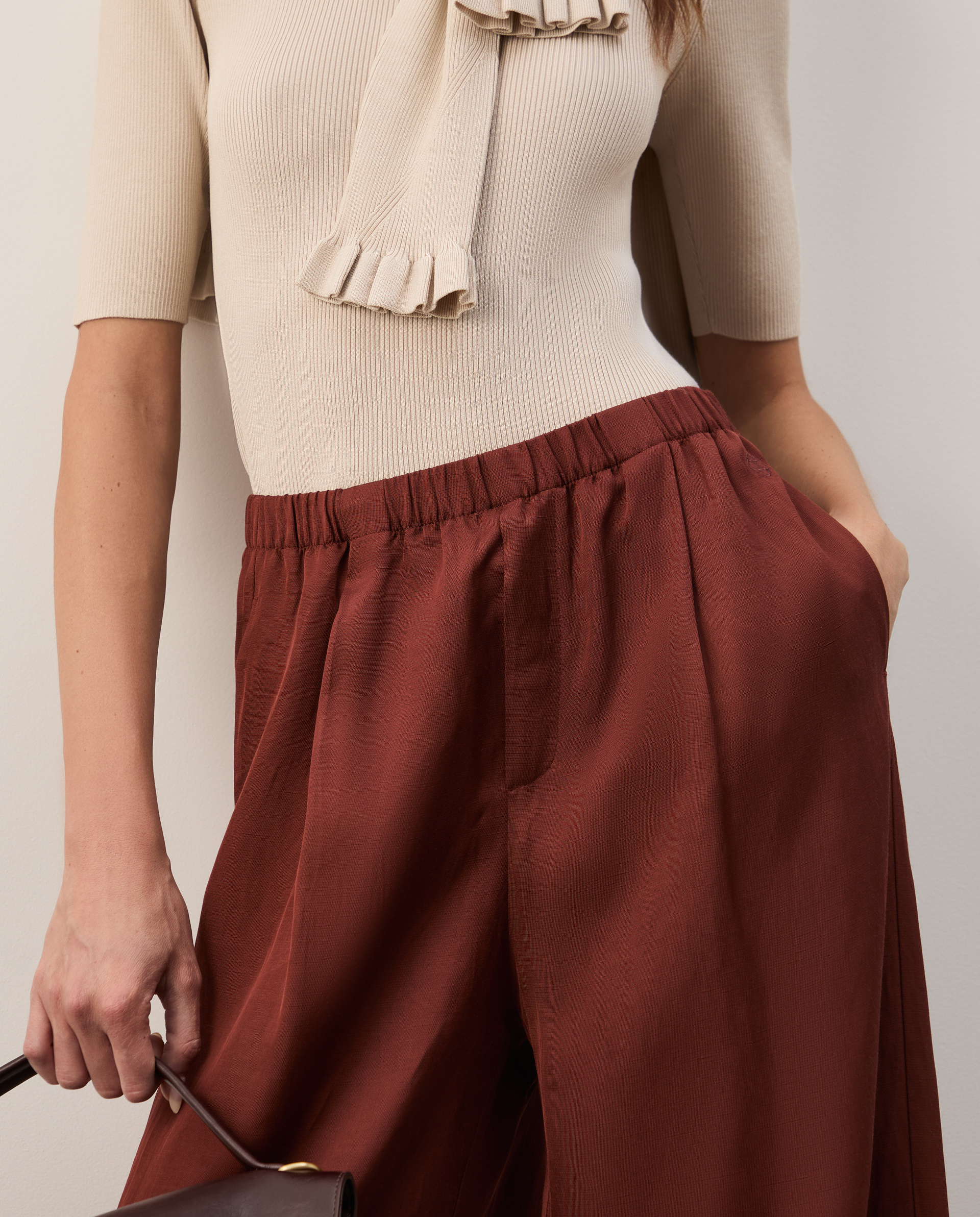 Pantalones rectos de lino