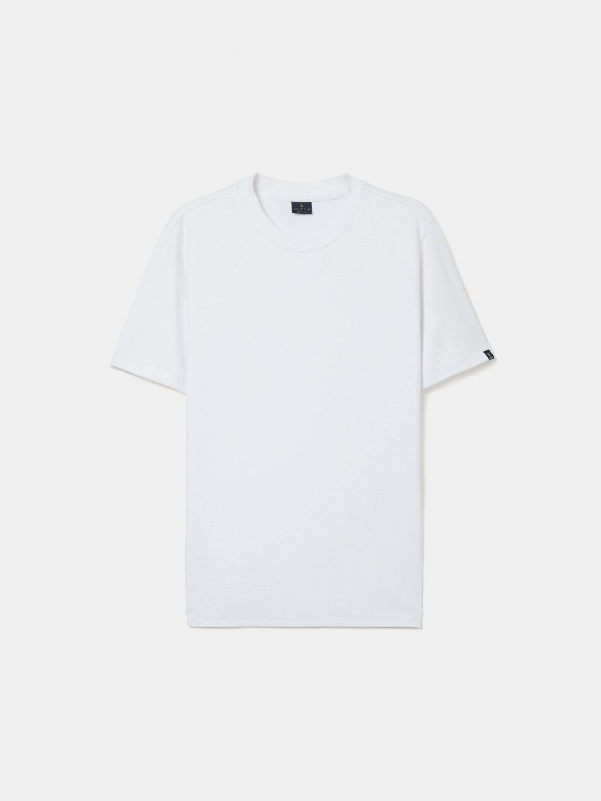 Basic short-sleeved T-shirt