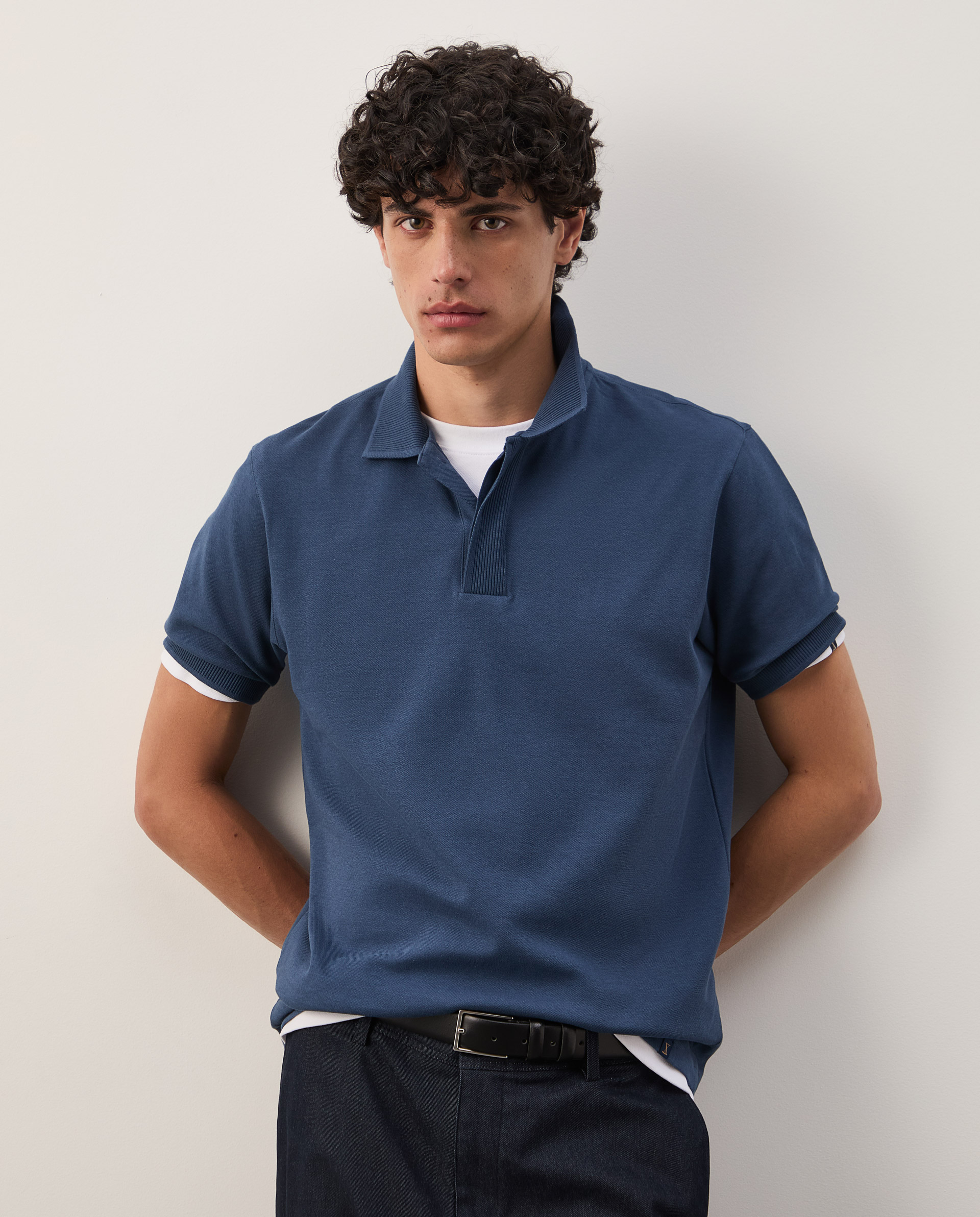 Short-sleeved polo shirt