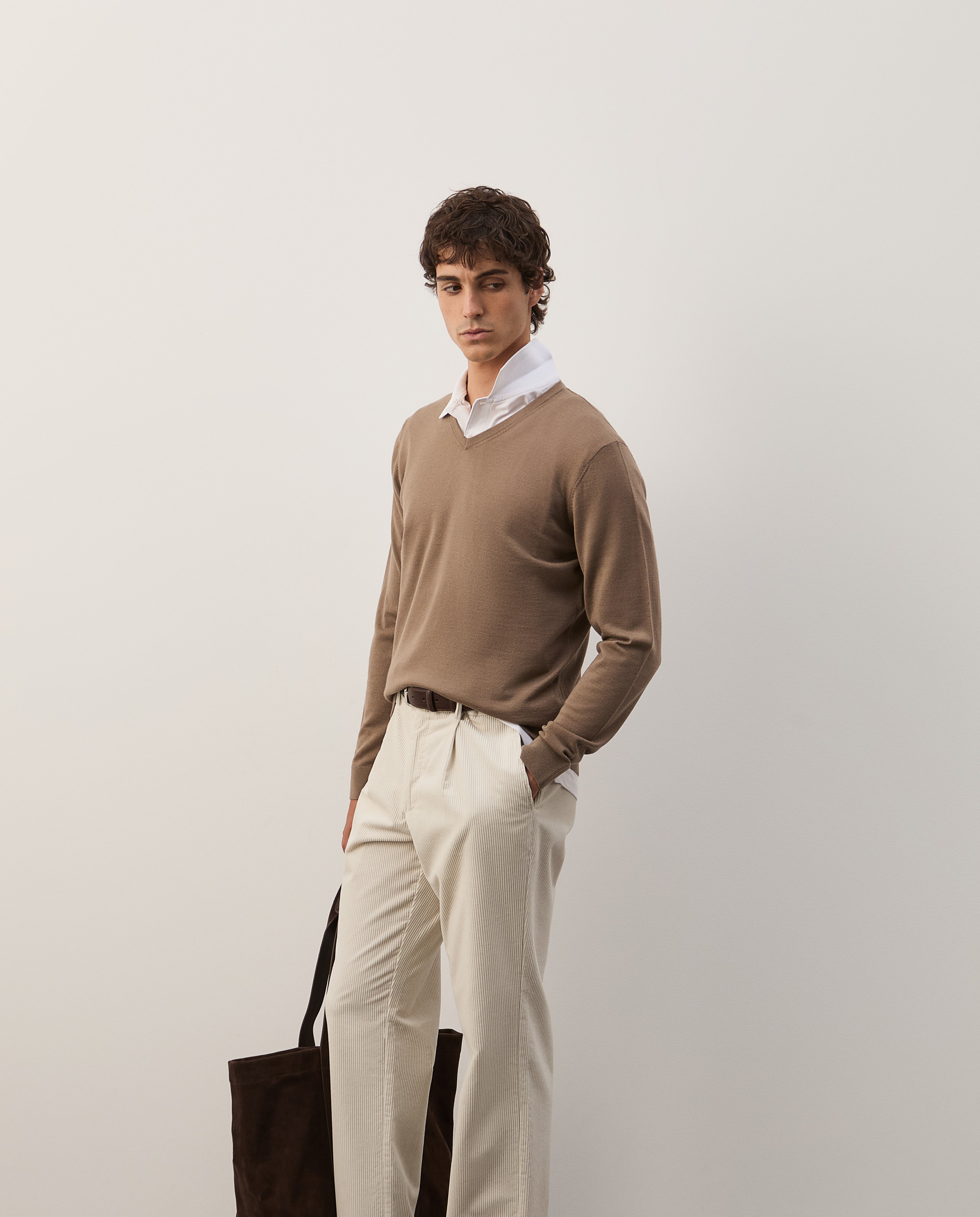 Wool pullover with V-neck