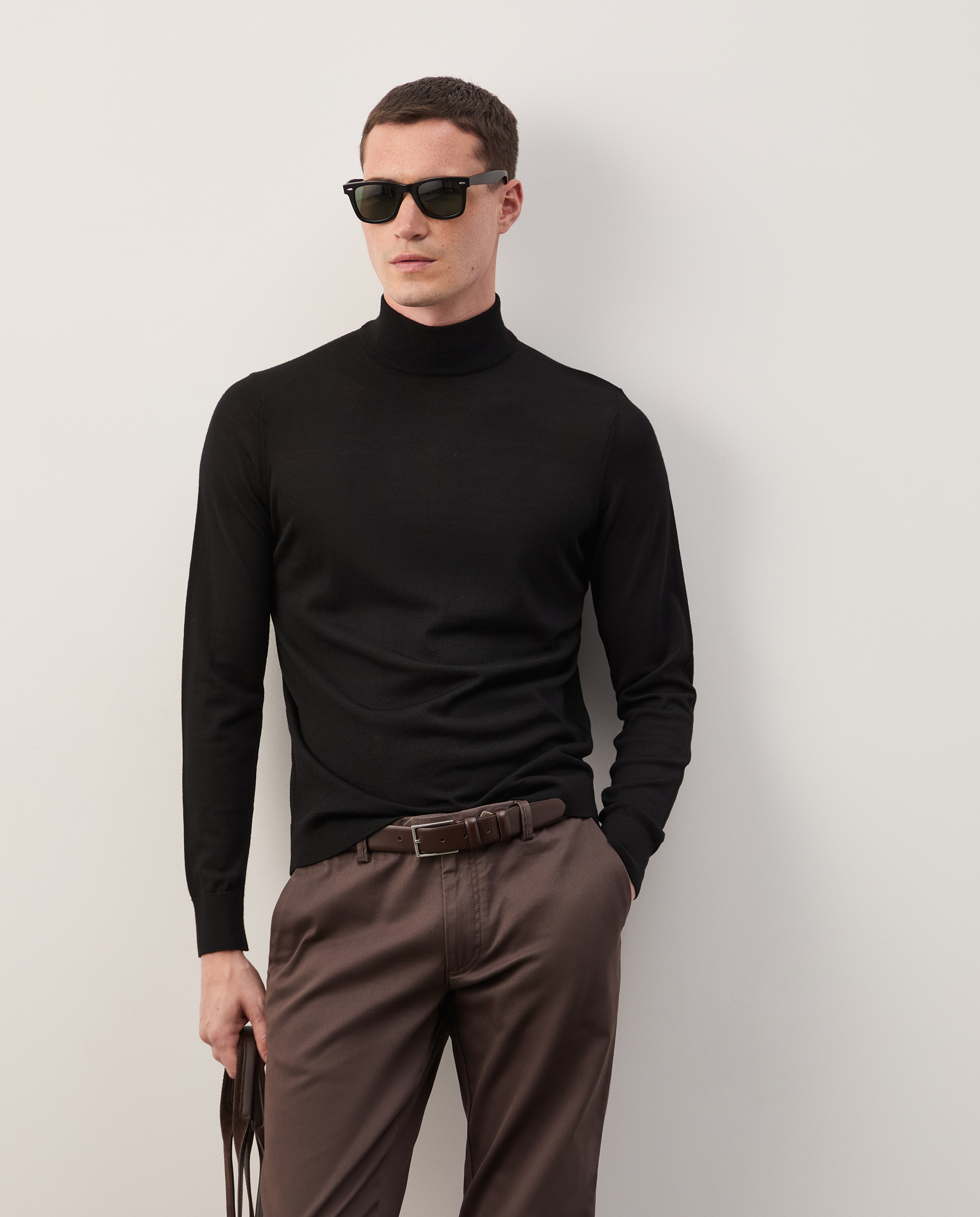Camisola de gola alta em lã