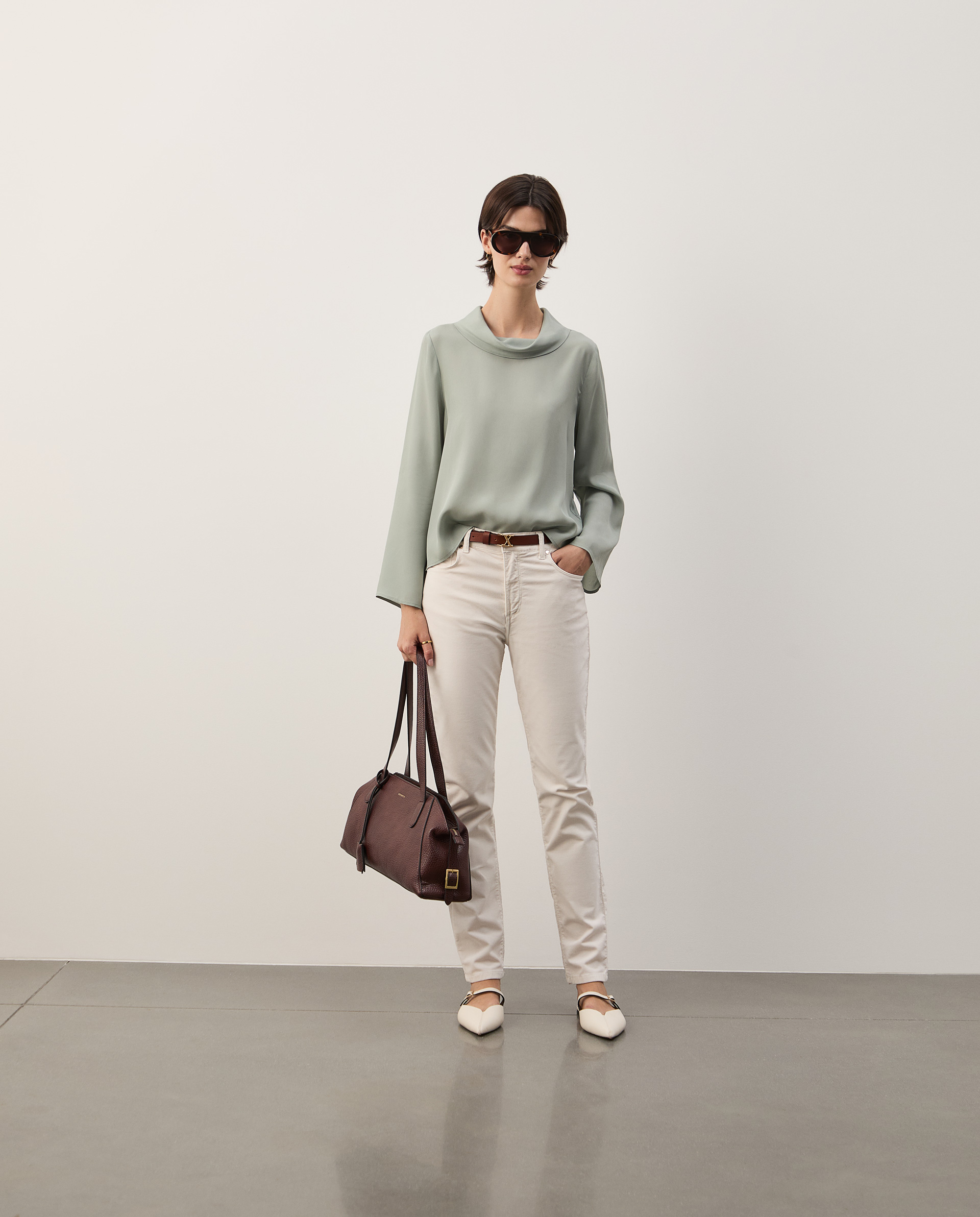 Pantalones ajustados de terciopelo