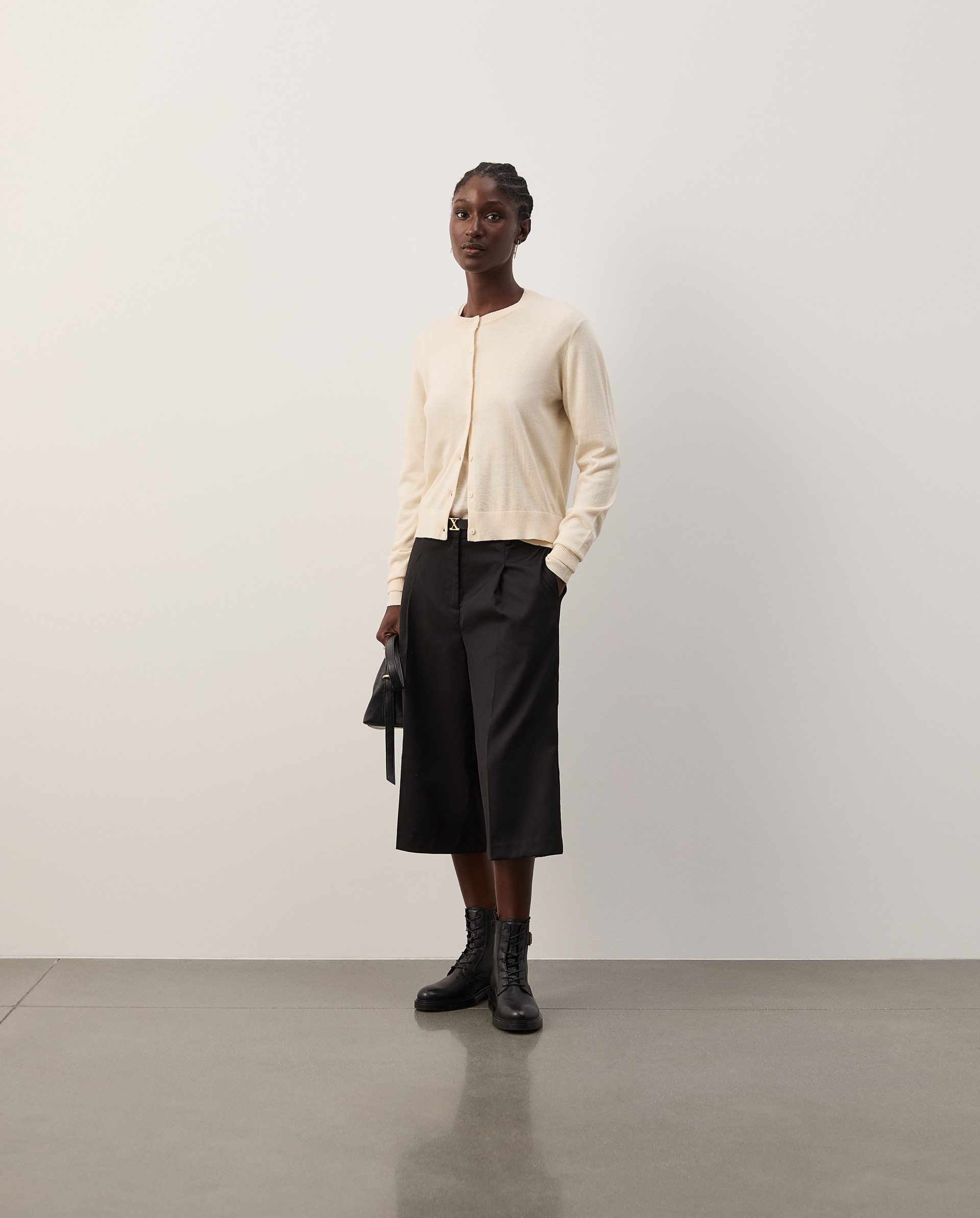 Basic knit cardigan with wool