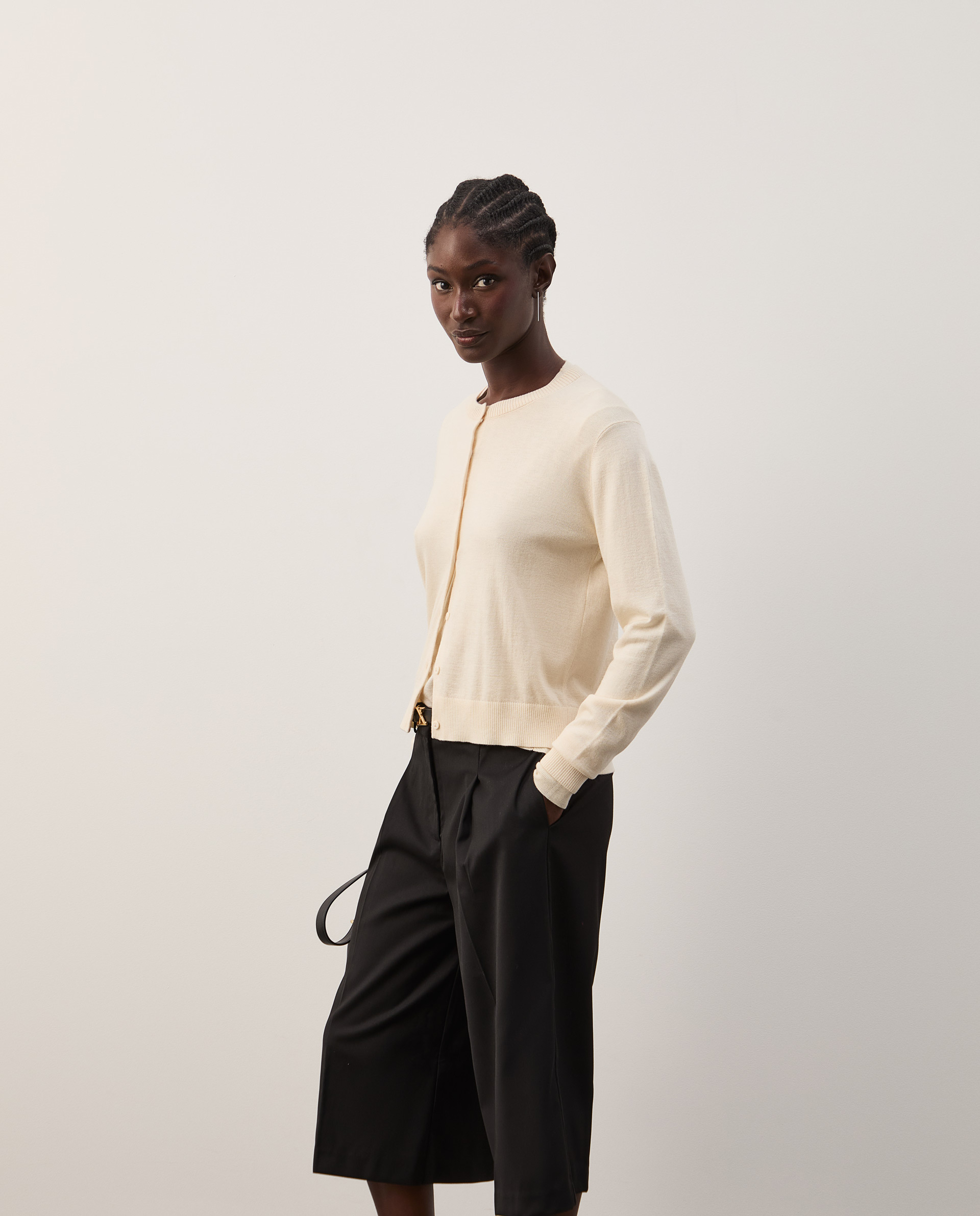 Basic knit cardigan with wool