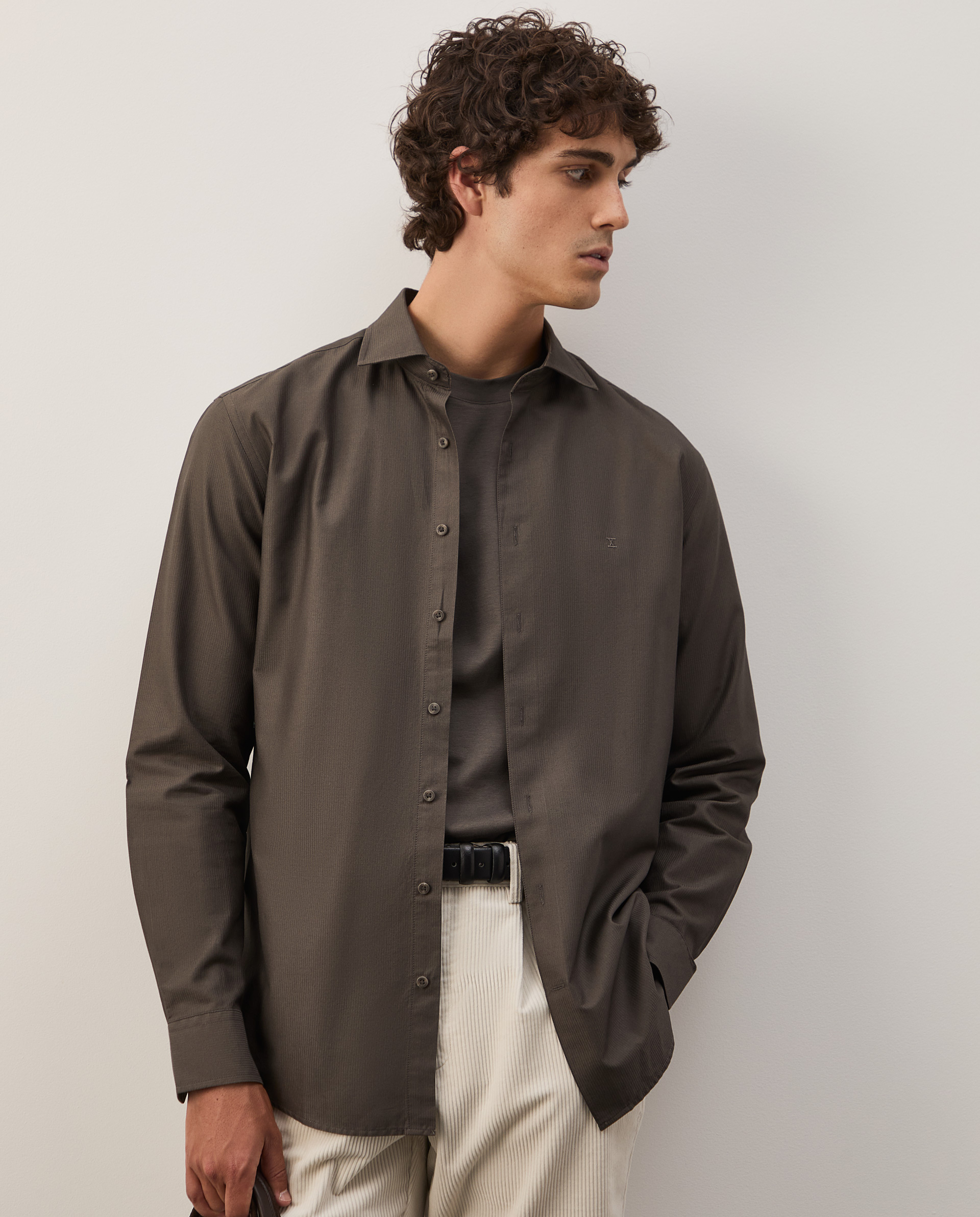 Camisa regular fit garment dye