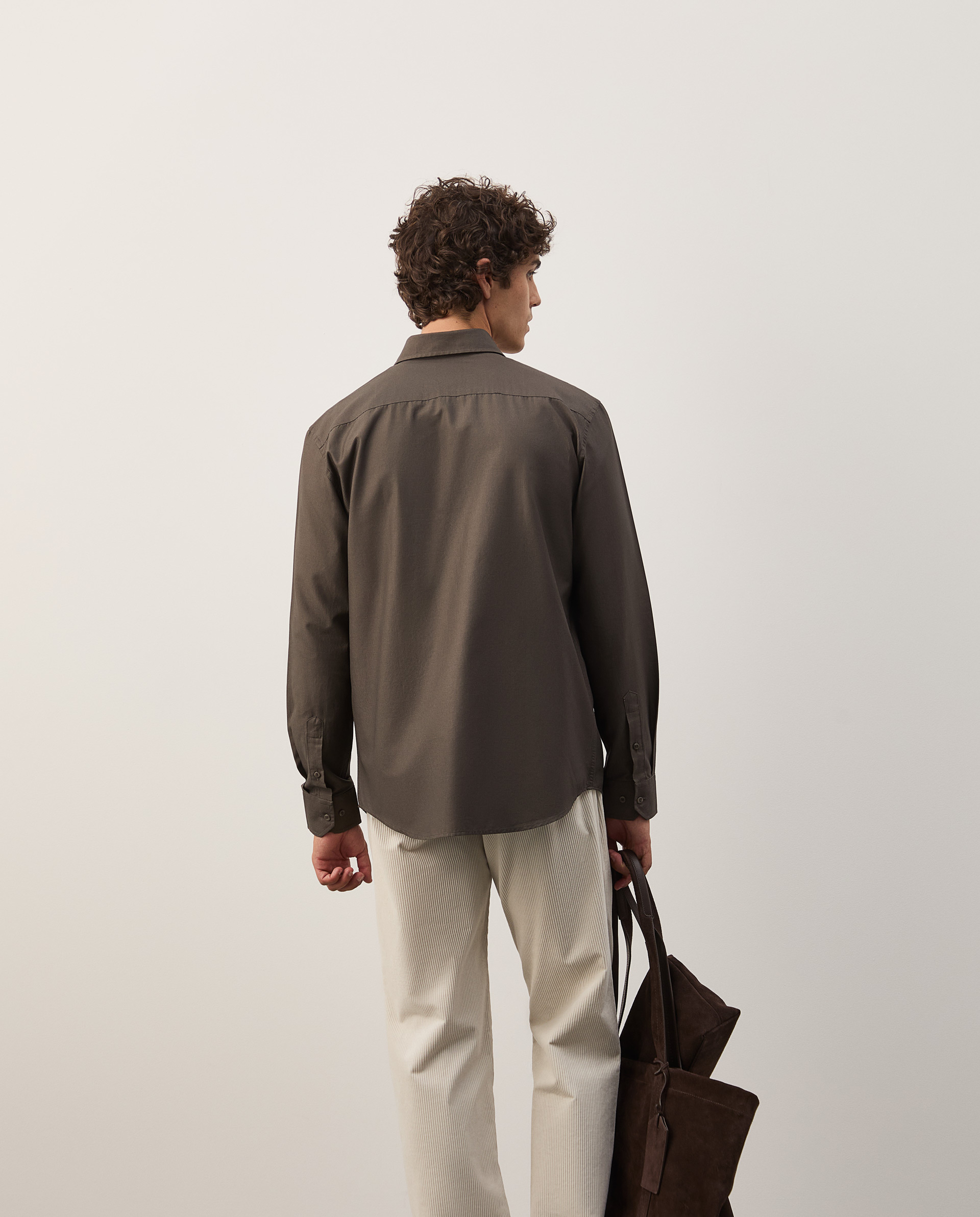 Camisa regular fit garment dye