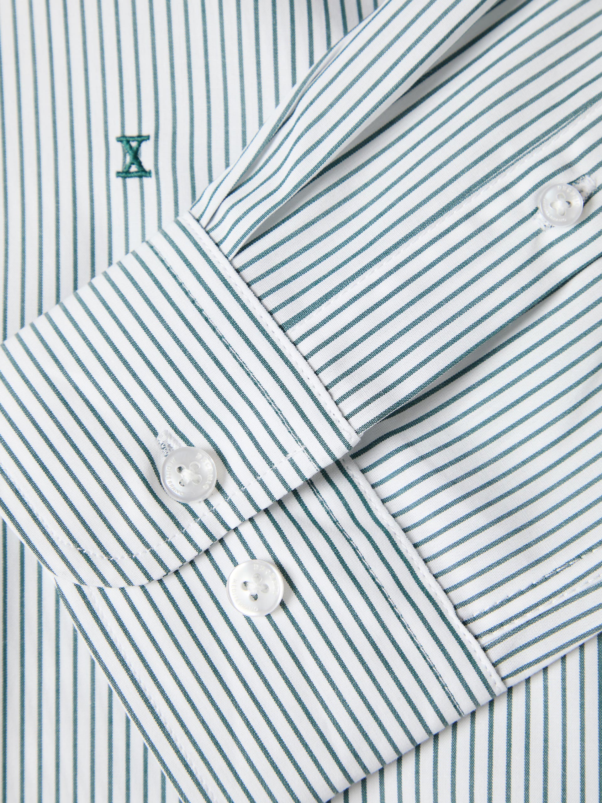 Camisa de rayas ajustada