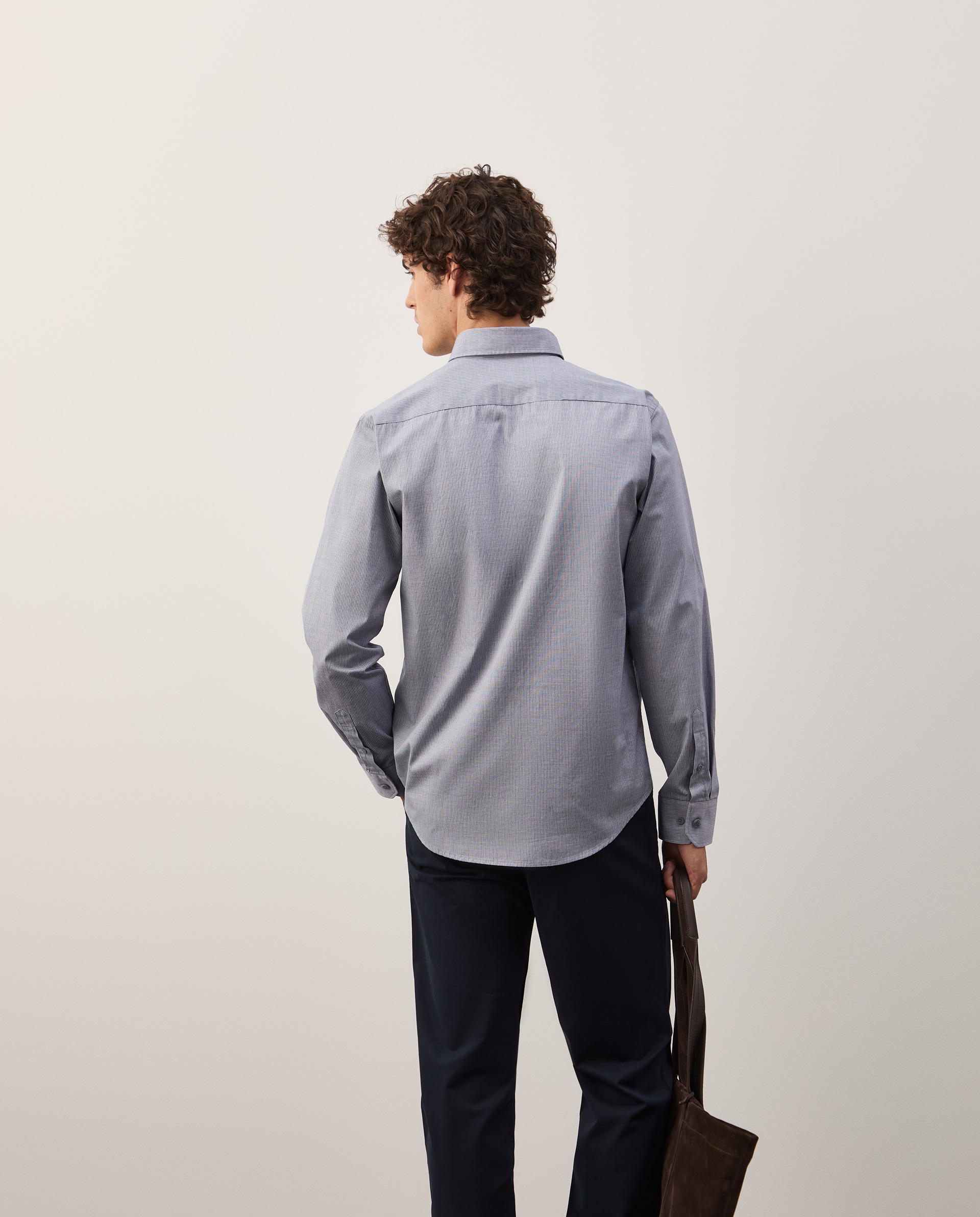 Camisa slim fit às riscas