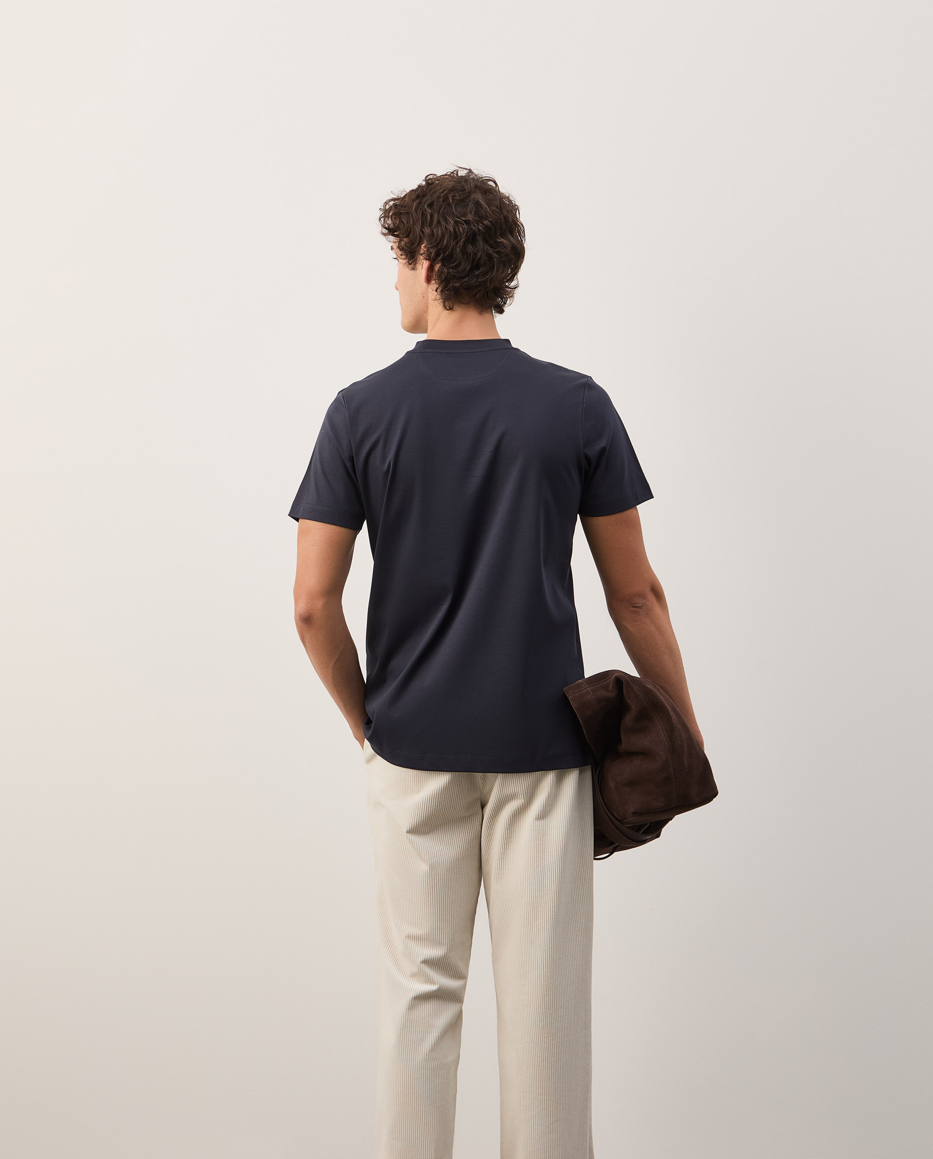Basic T-shirt made with silk and cotton