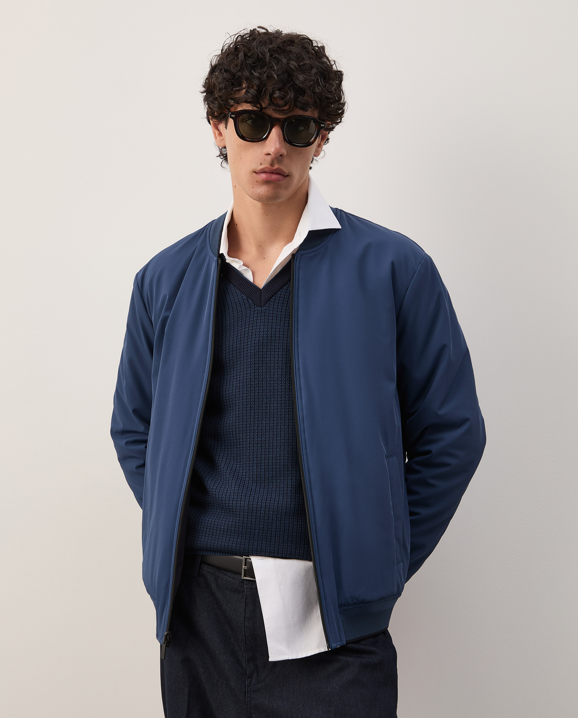 Reversible bomber jacket