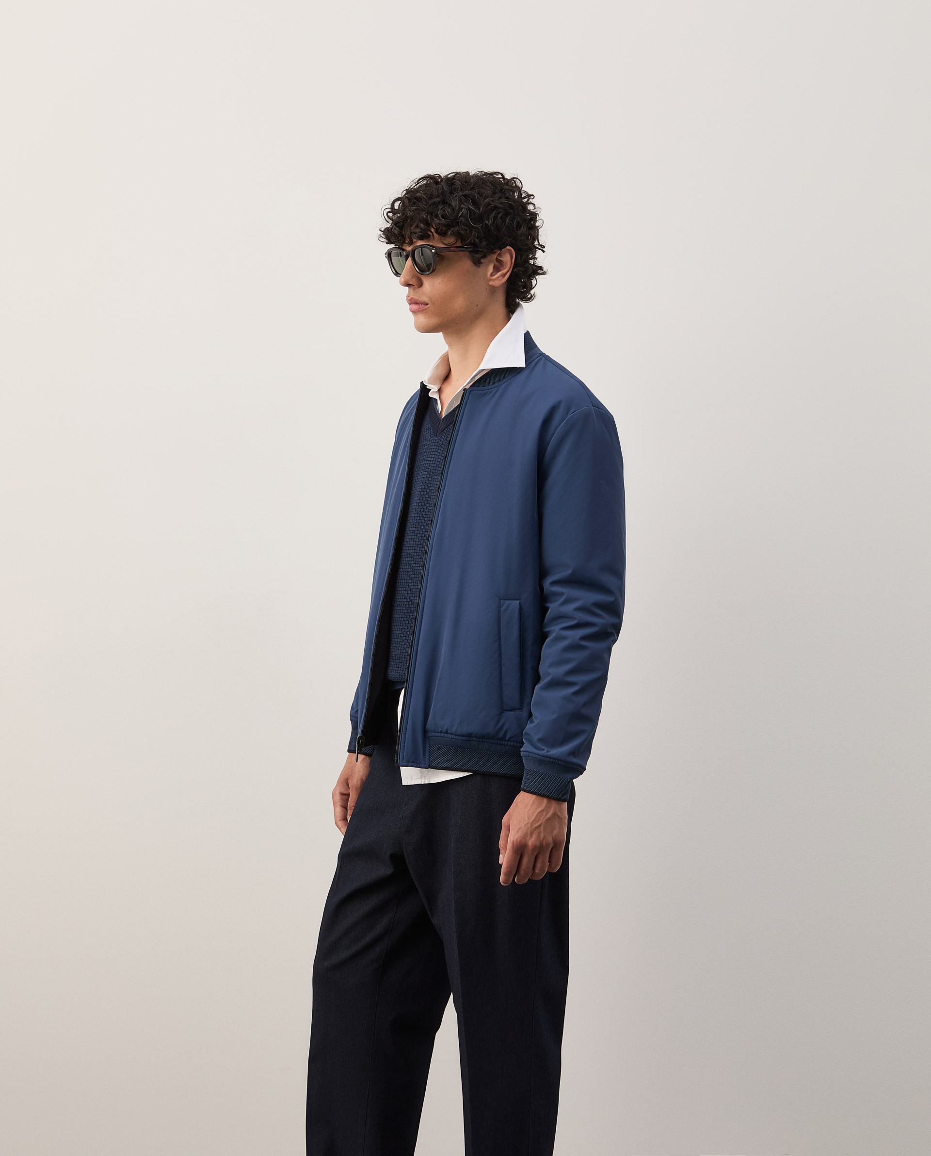 Reversible bomber jacket