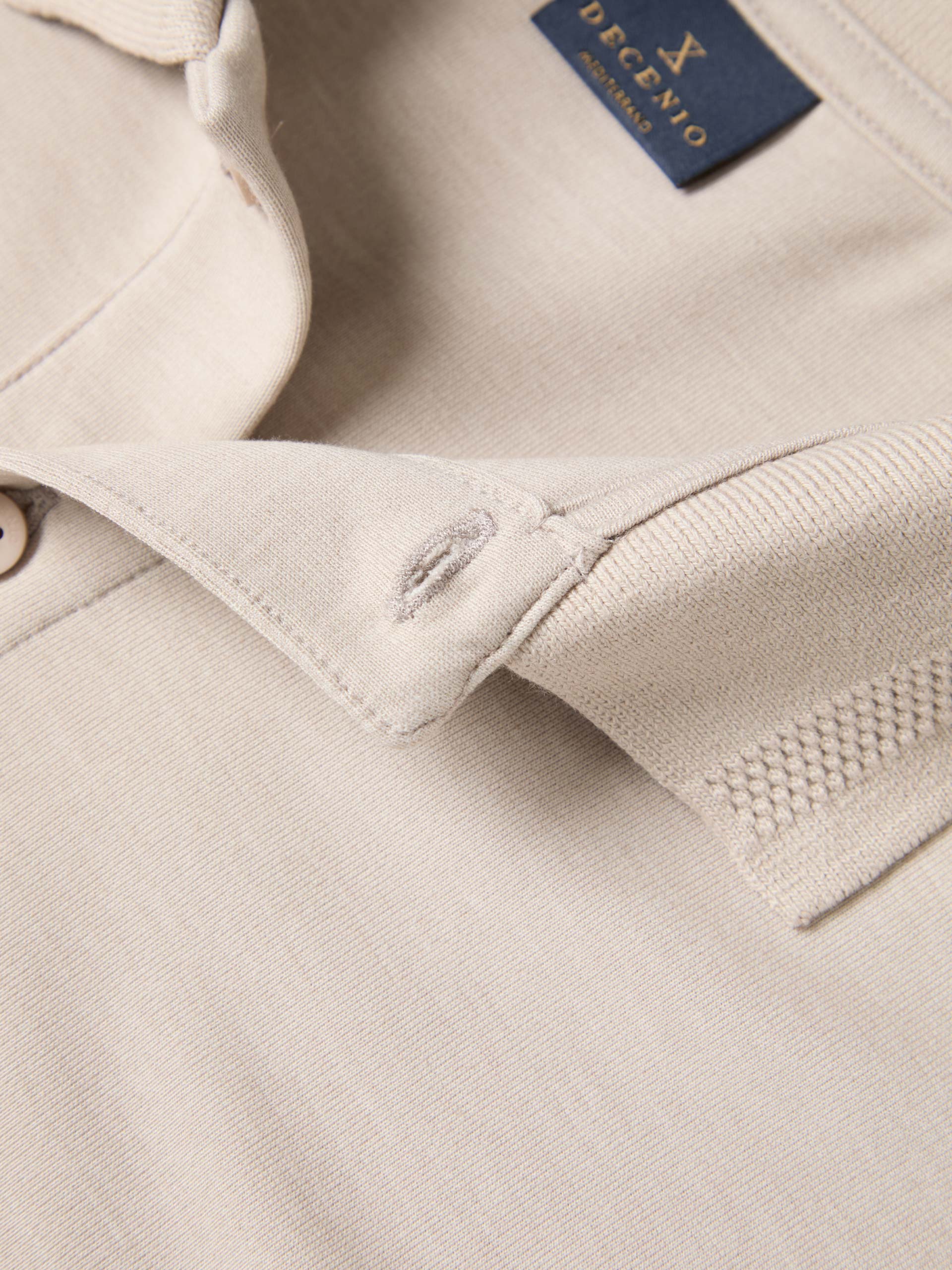 Polo de punto de corte regular