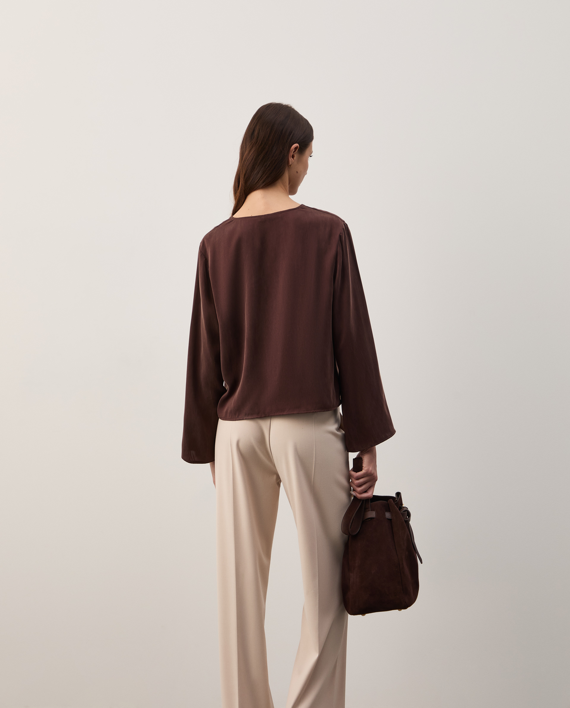 Draped blouse with cupro fabric
