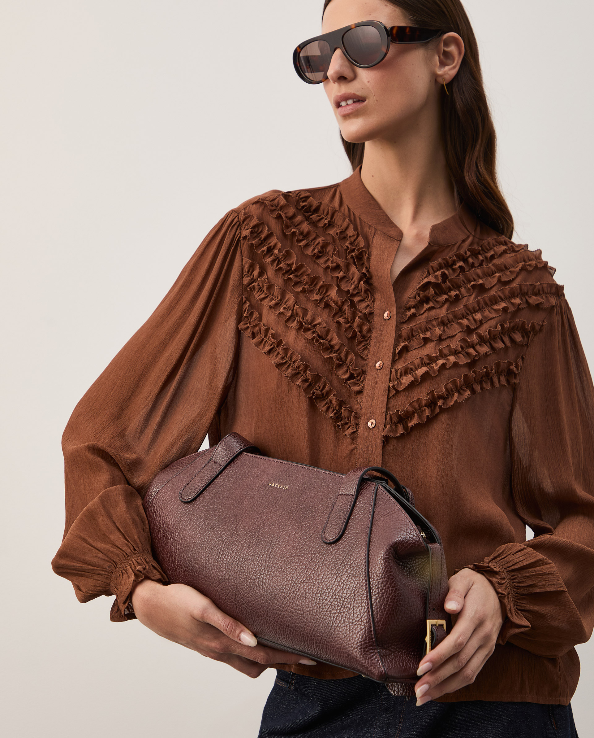 Flowy blouse with ruffles
