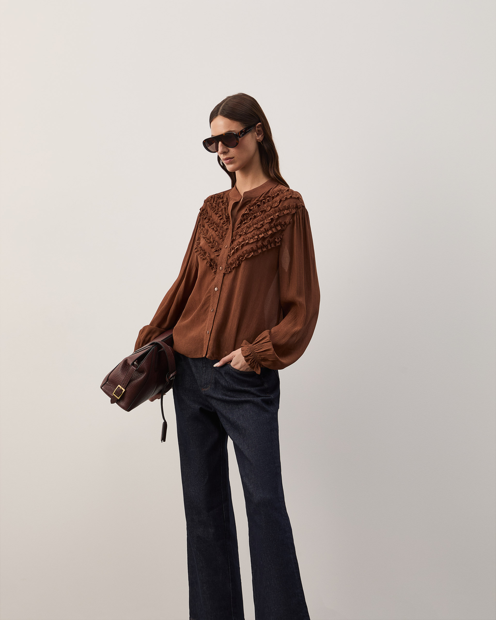 Flowy blouse with ruffles