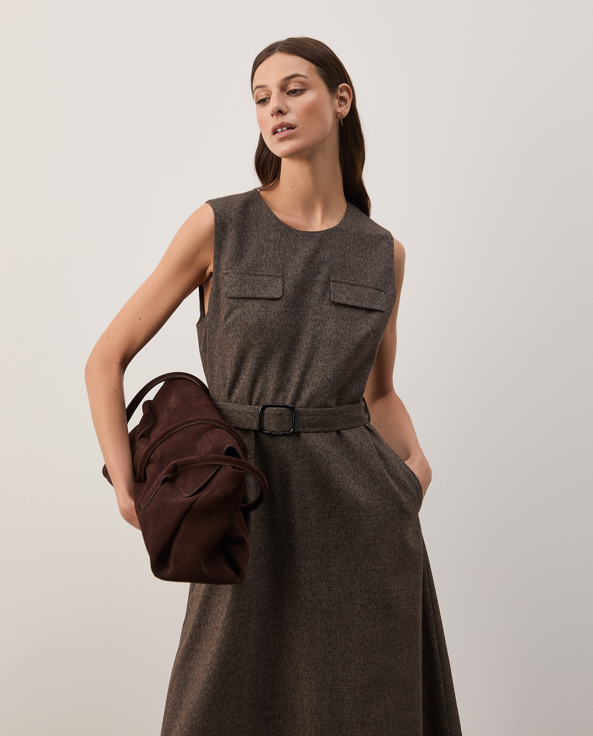 Sleeveless midi dress