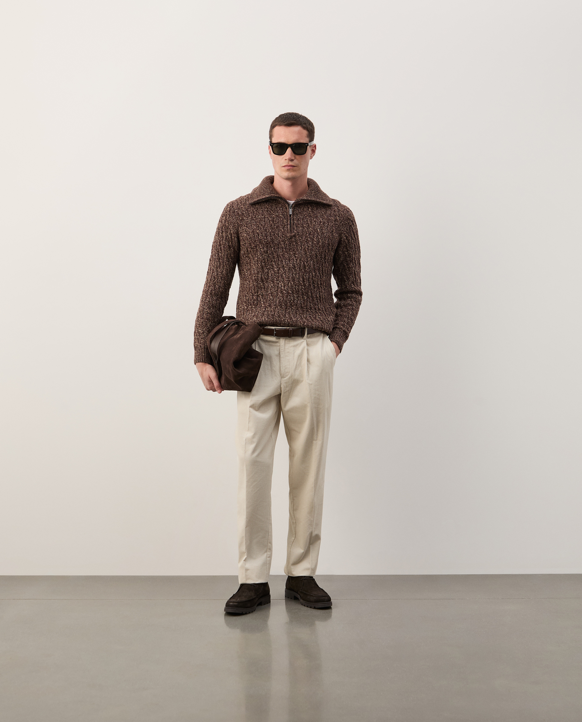 Two-tone sweater with wool