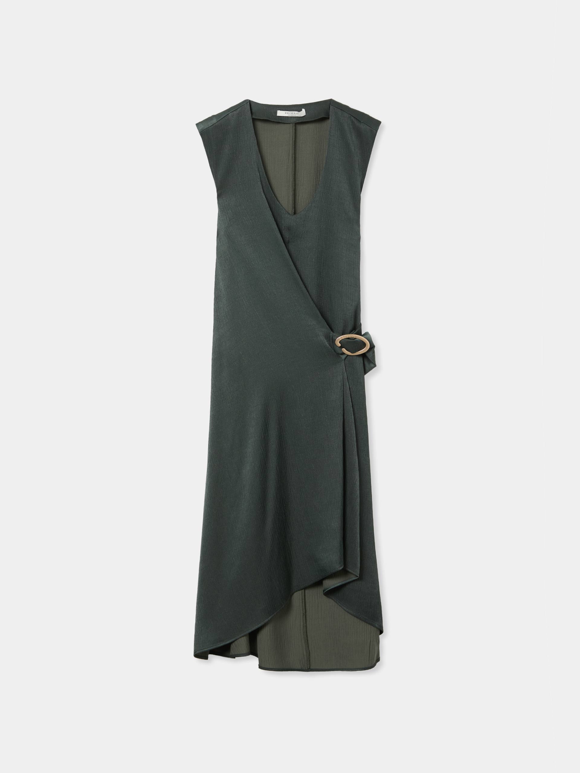 Vestido fluido assimétrico