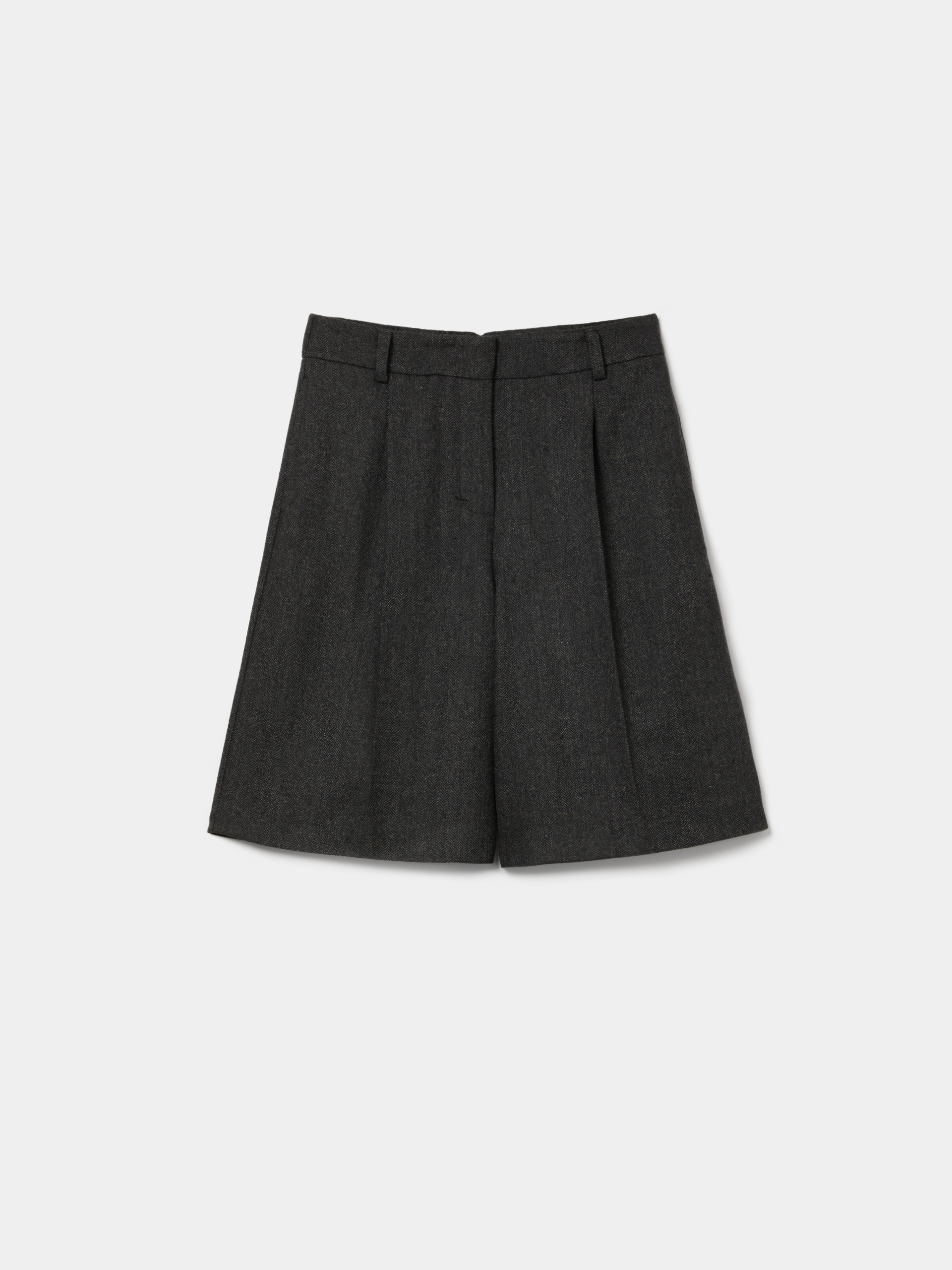 Pantalones cortos largos con lana