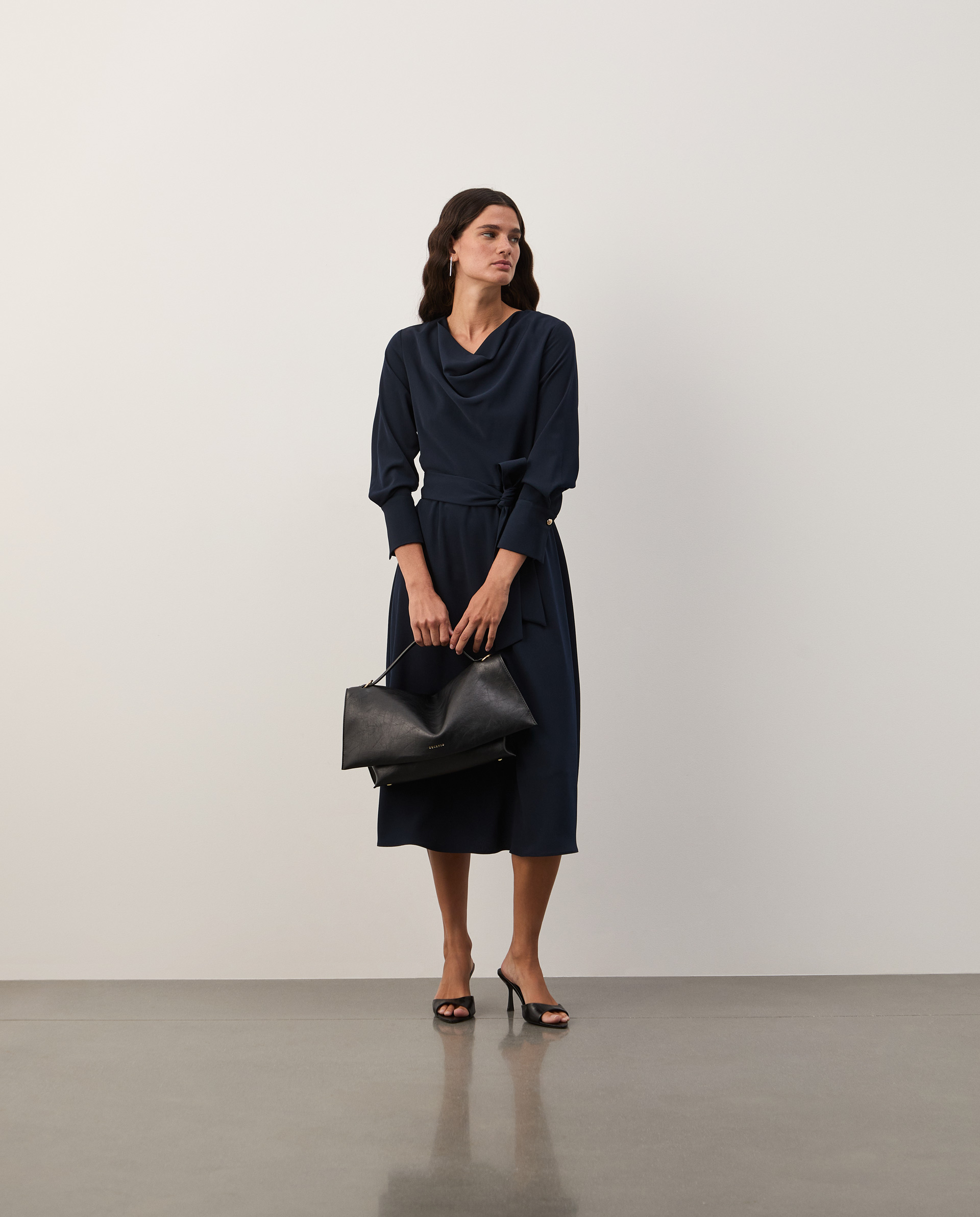 Midi dress with belt