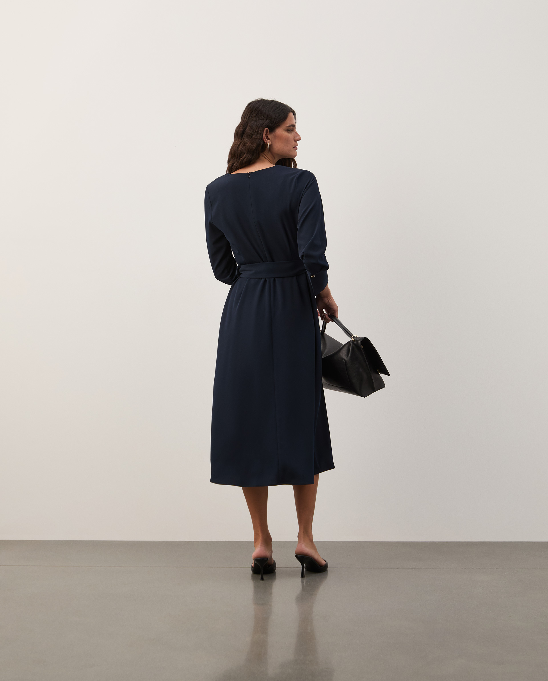 Midi dress with belt