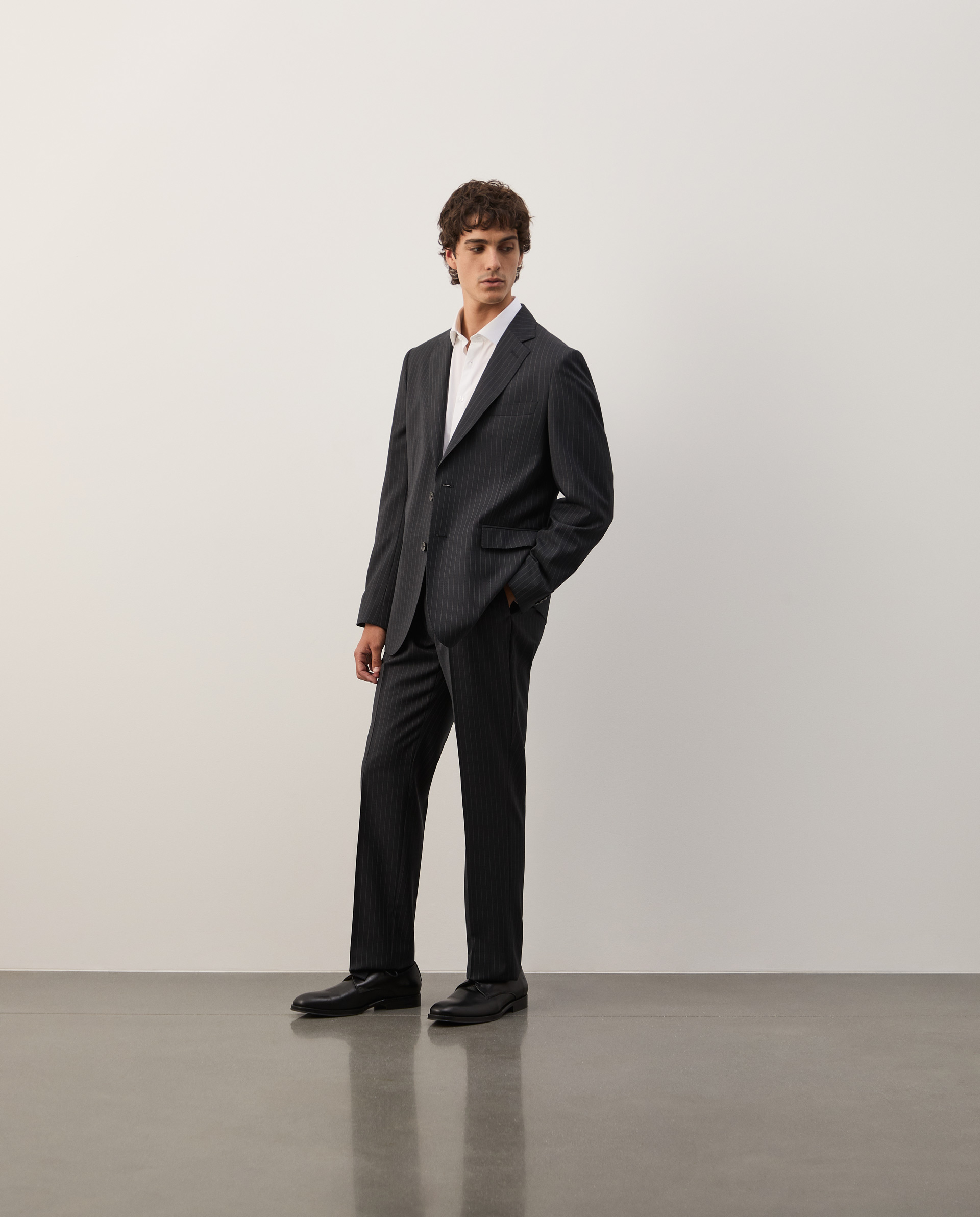 Regular fit pinstripe suit