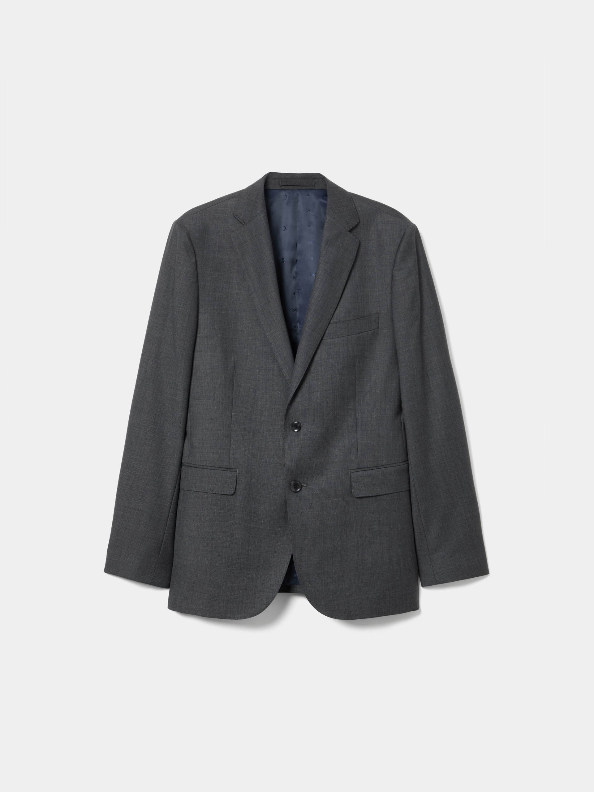 Traje clásico de corte ajustado