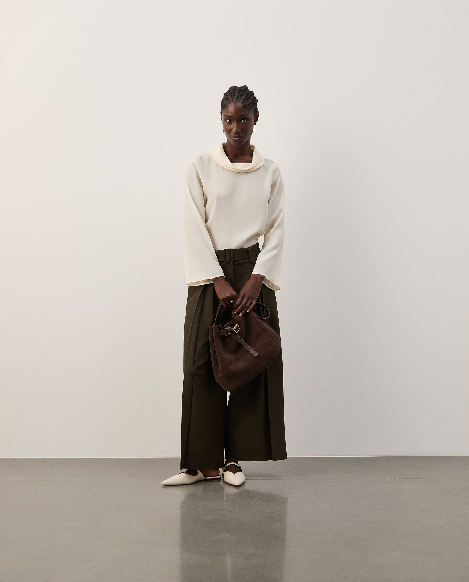 Culotte trousers with belt