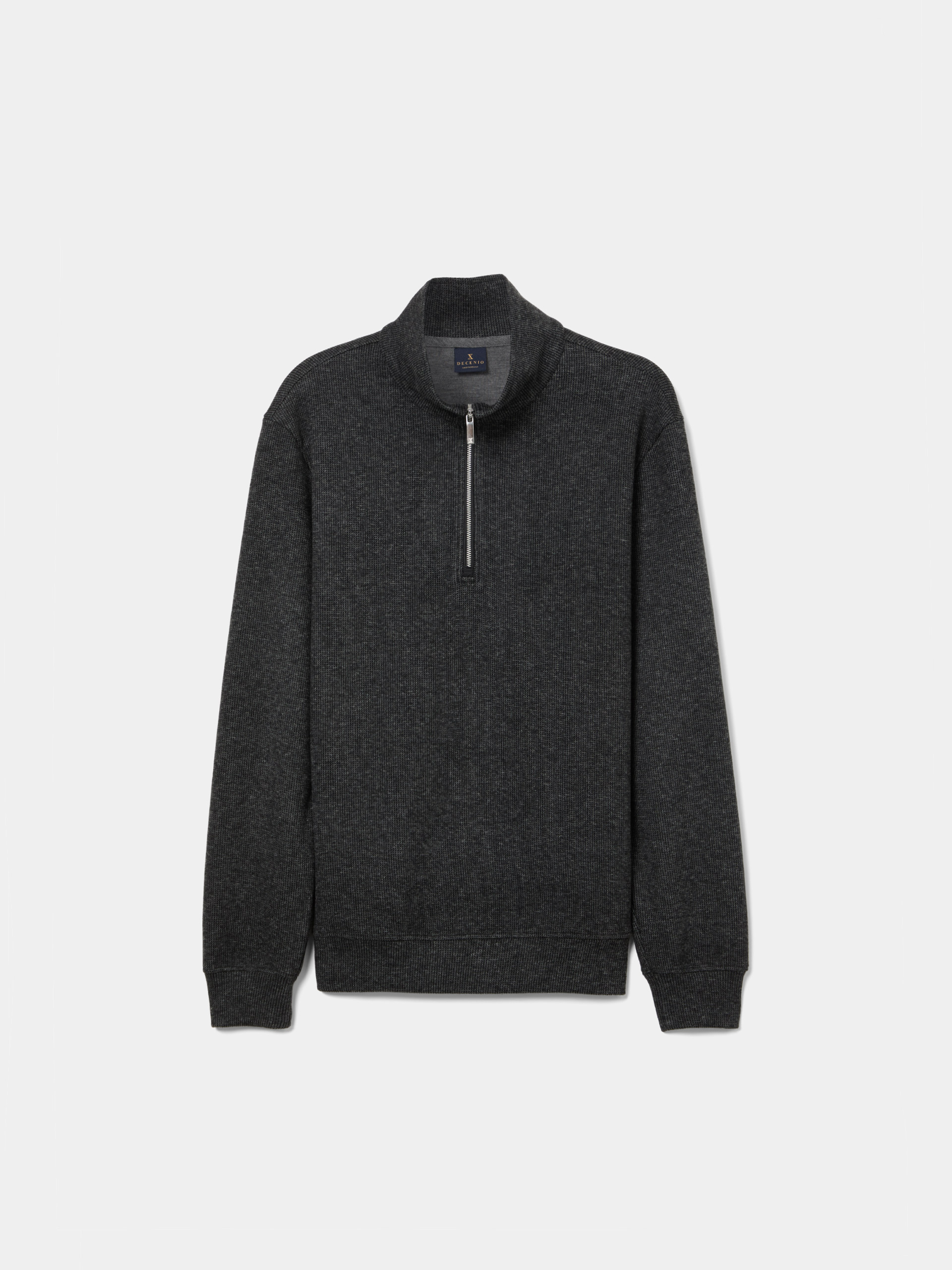 Two-tone sweater with half-zip closure