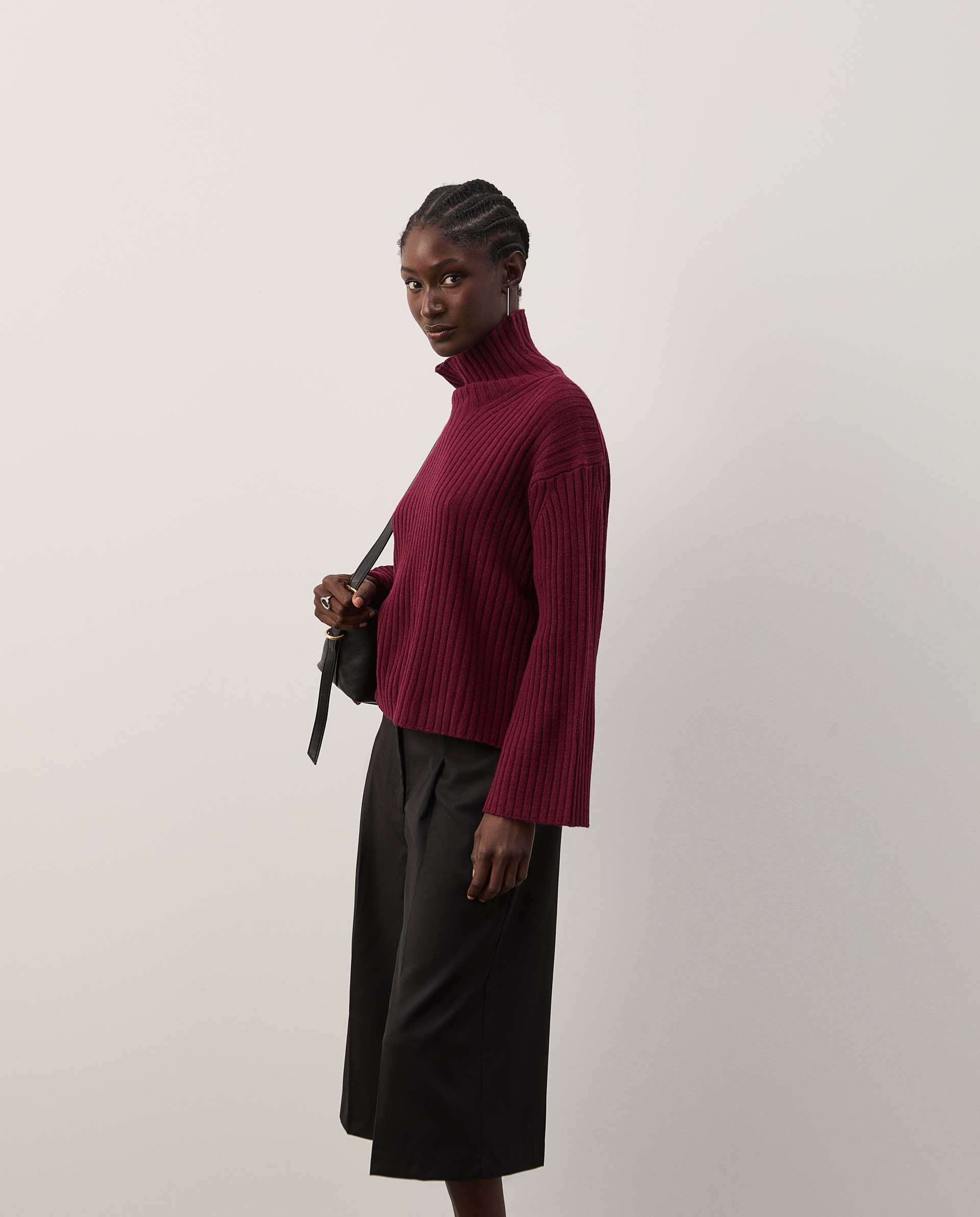 High-neck sweater with wool lining