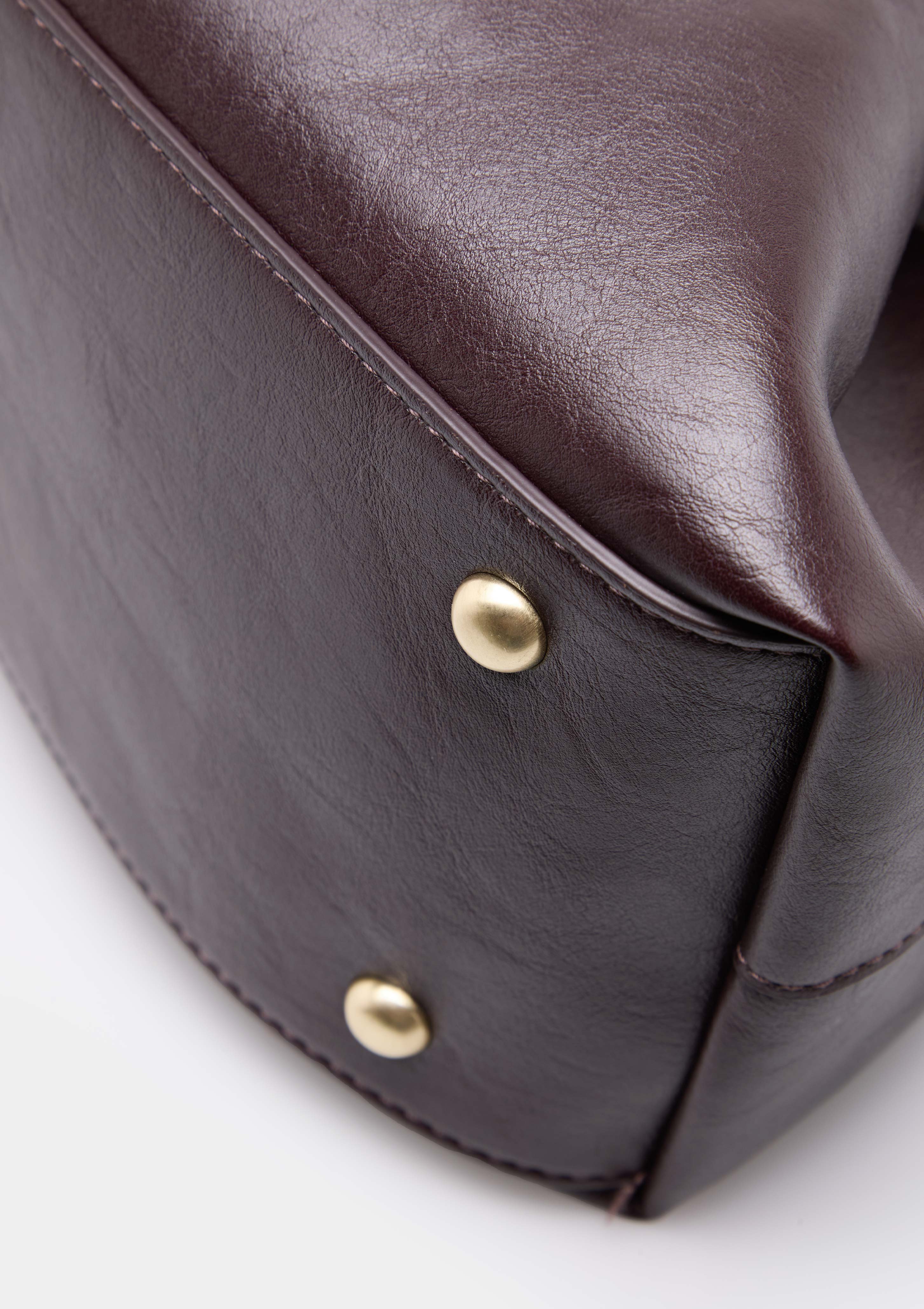 Shoulder bag with drawstring