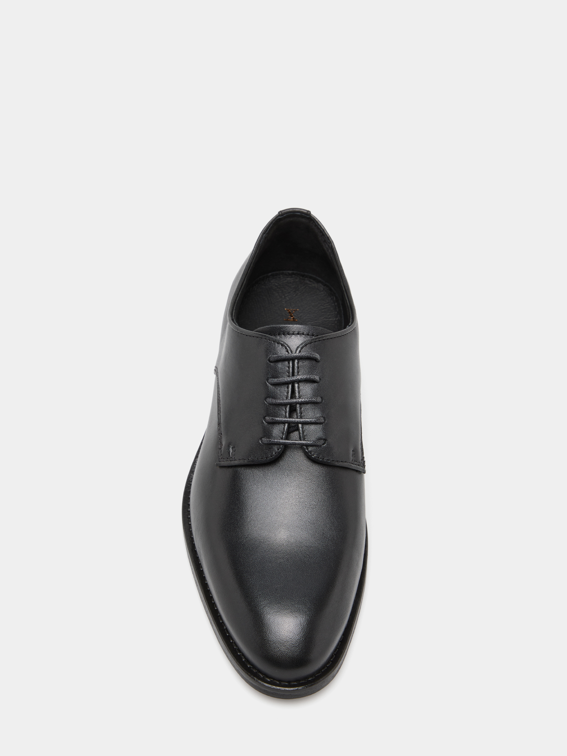 Classic lace-up shoes