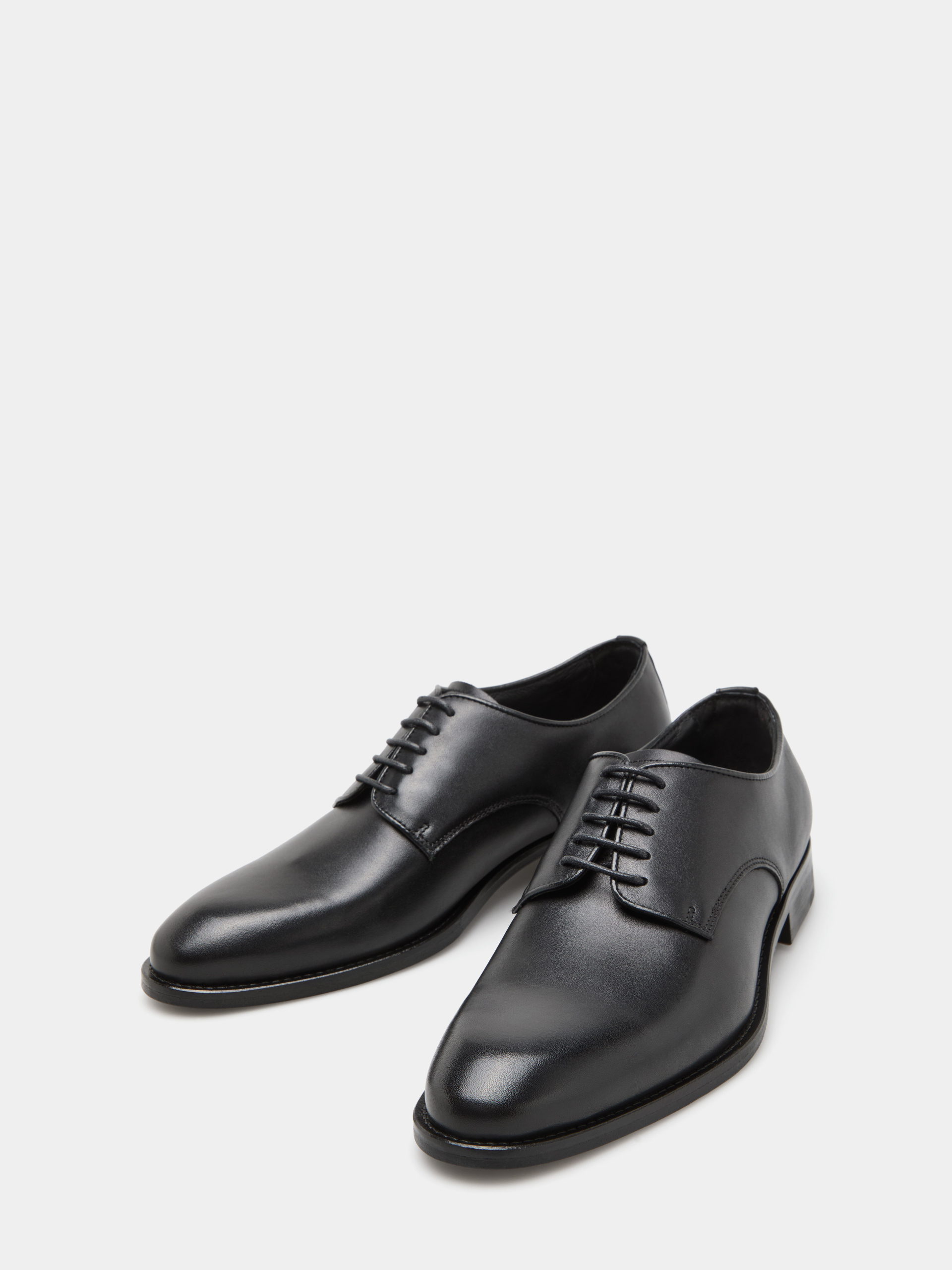 Classic lace-up shoes