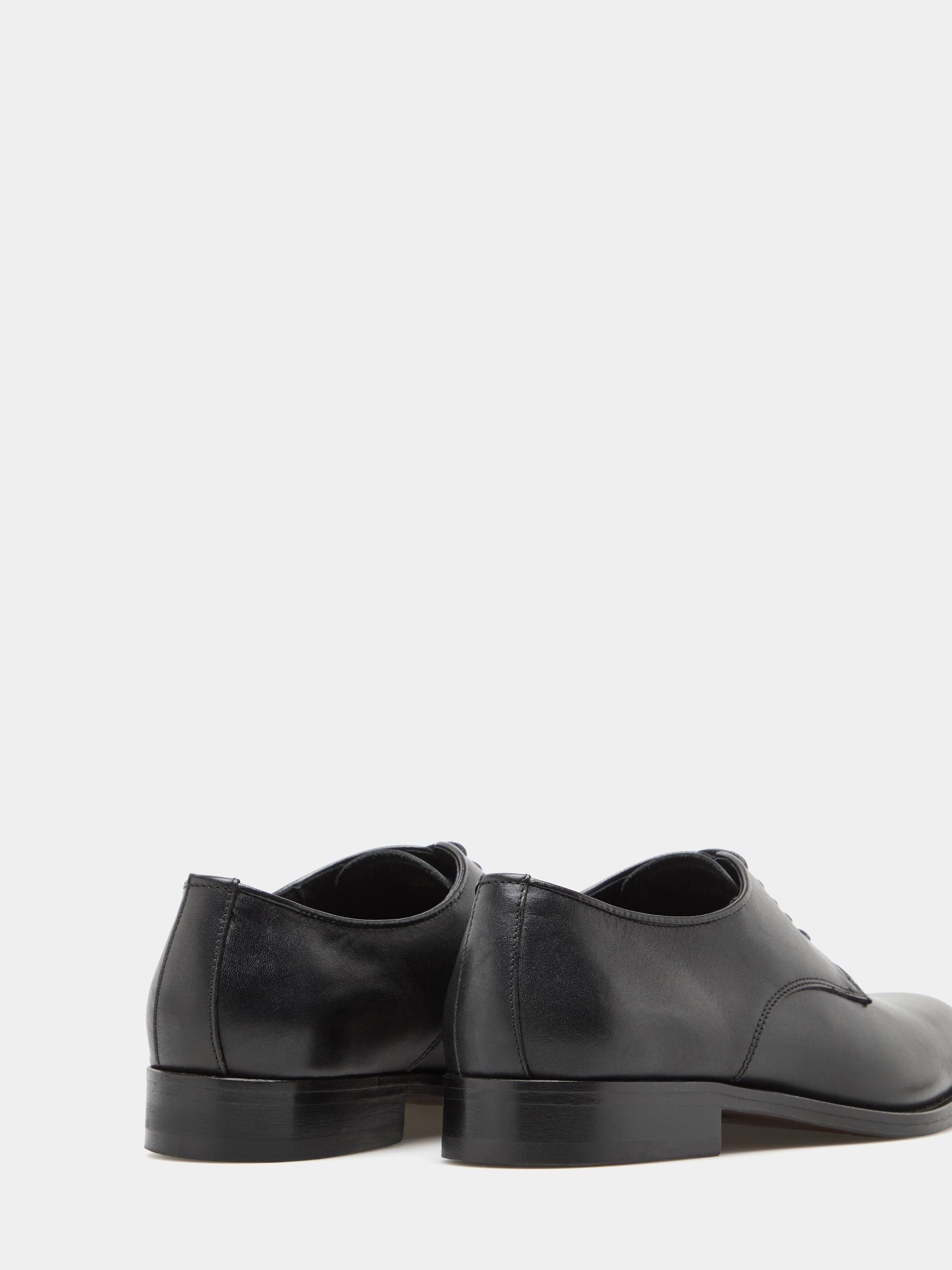 Classic lace-up shoes