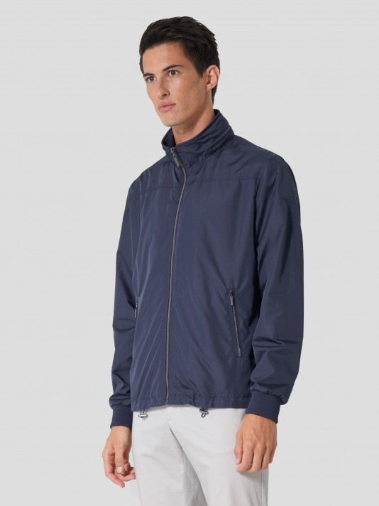 Waterproof and lightweight jacket