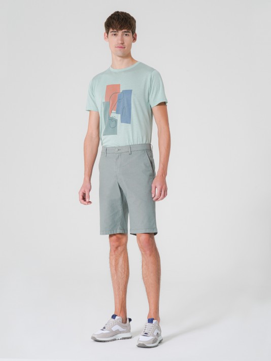 Bermuda shorts with micro motifs
