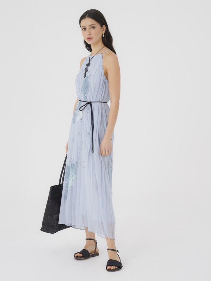 Printed and pleated dress with floral motifs