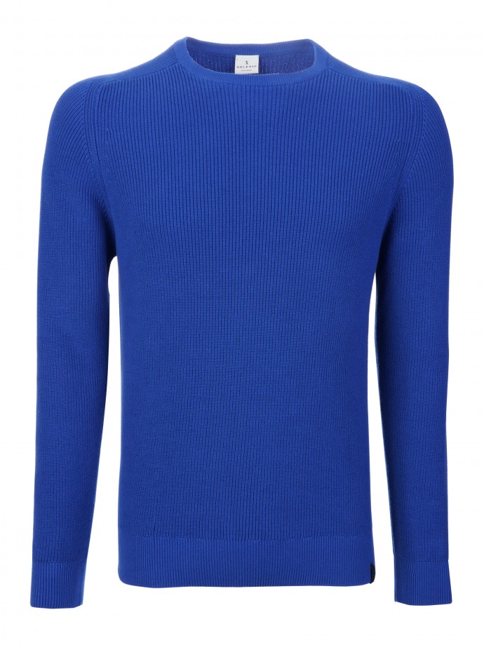 Round neck sweater with structure