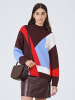 Sweater with geometric pattern