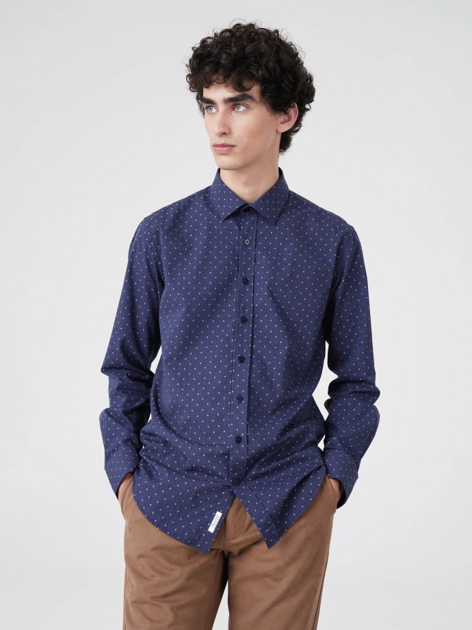 Slim fit shirt with spots